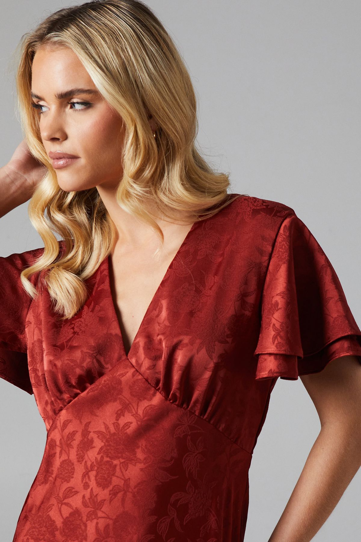 Oasis Petite V Neck Angel Sleeve Satin Jacquard Bridesmaid Dress Rust image 2