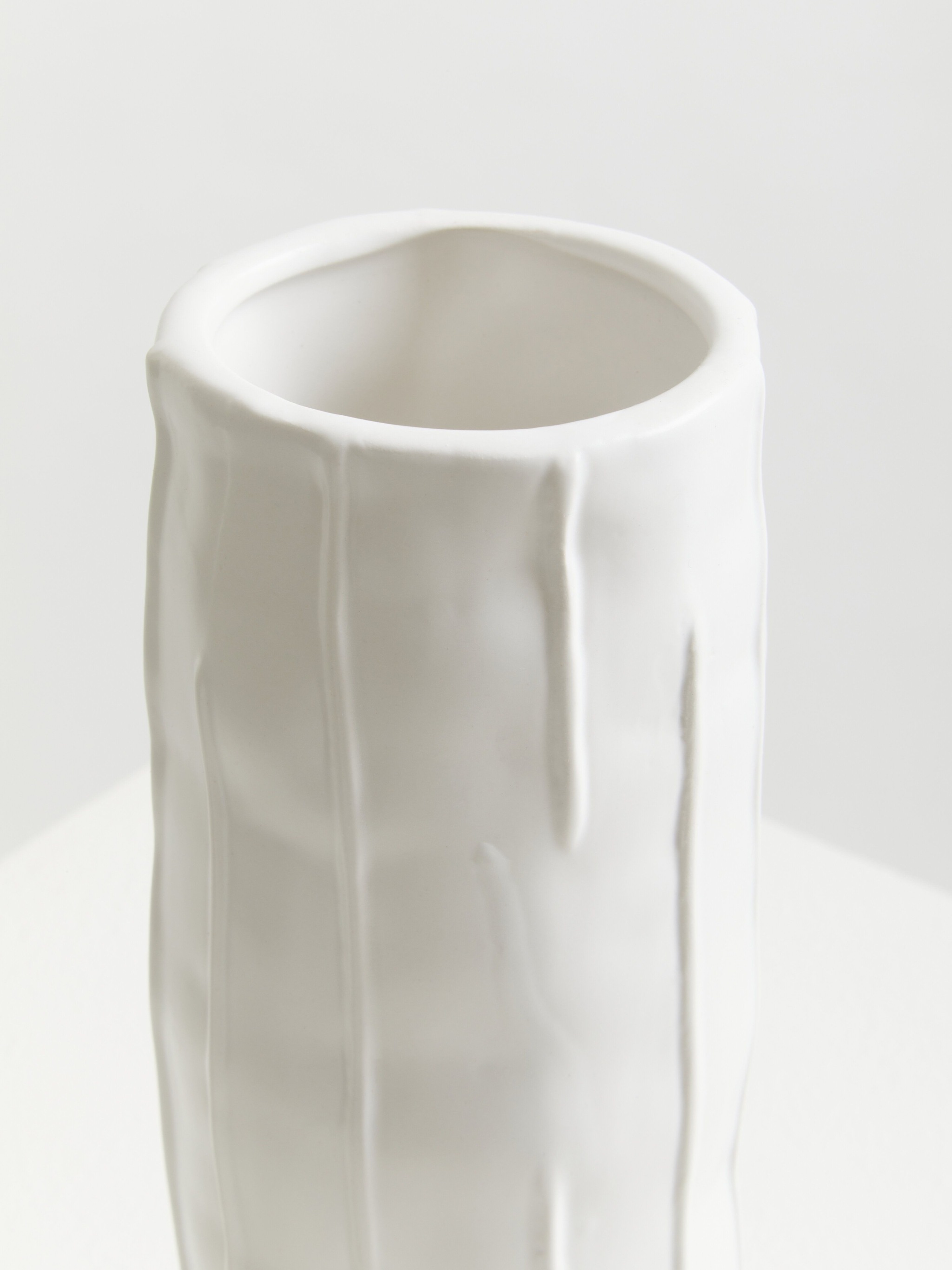 Orsina Traditional Stoneware White Large Vase, Versatile Flower Vase, Compact And Lightweight Vase For Flowers image 5