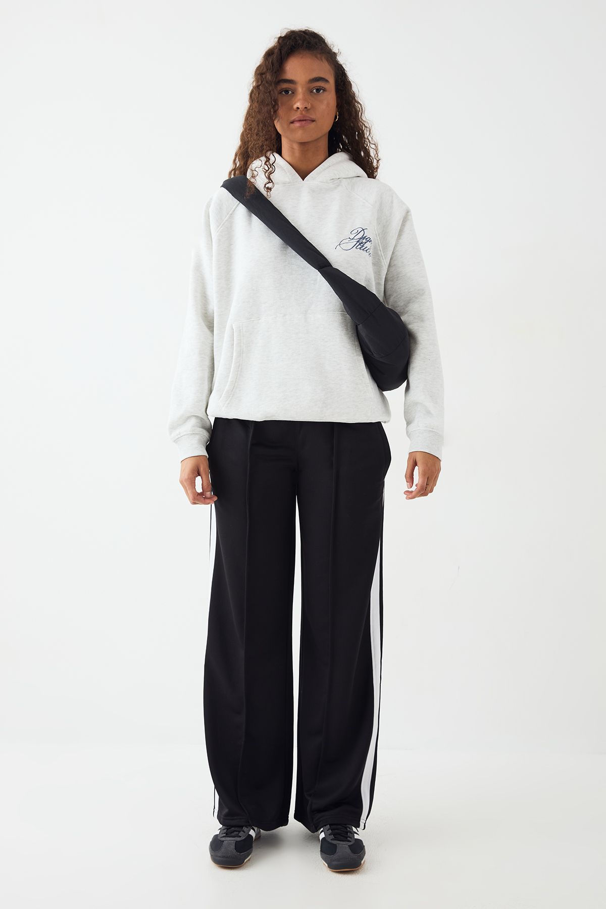 DSGN Studio DSGN Studio Script Oversized Hoodie Ash Grey image 5