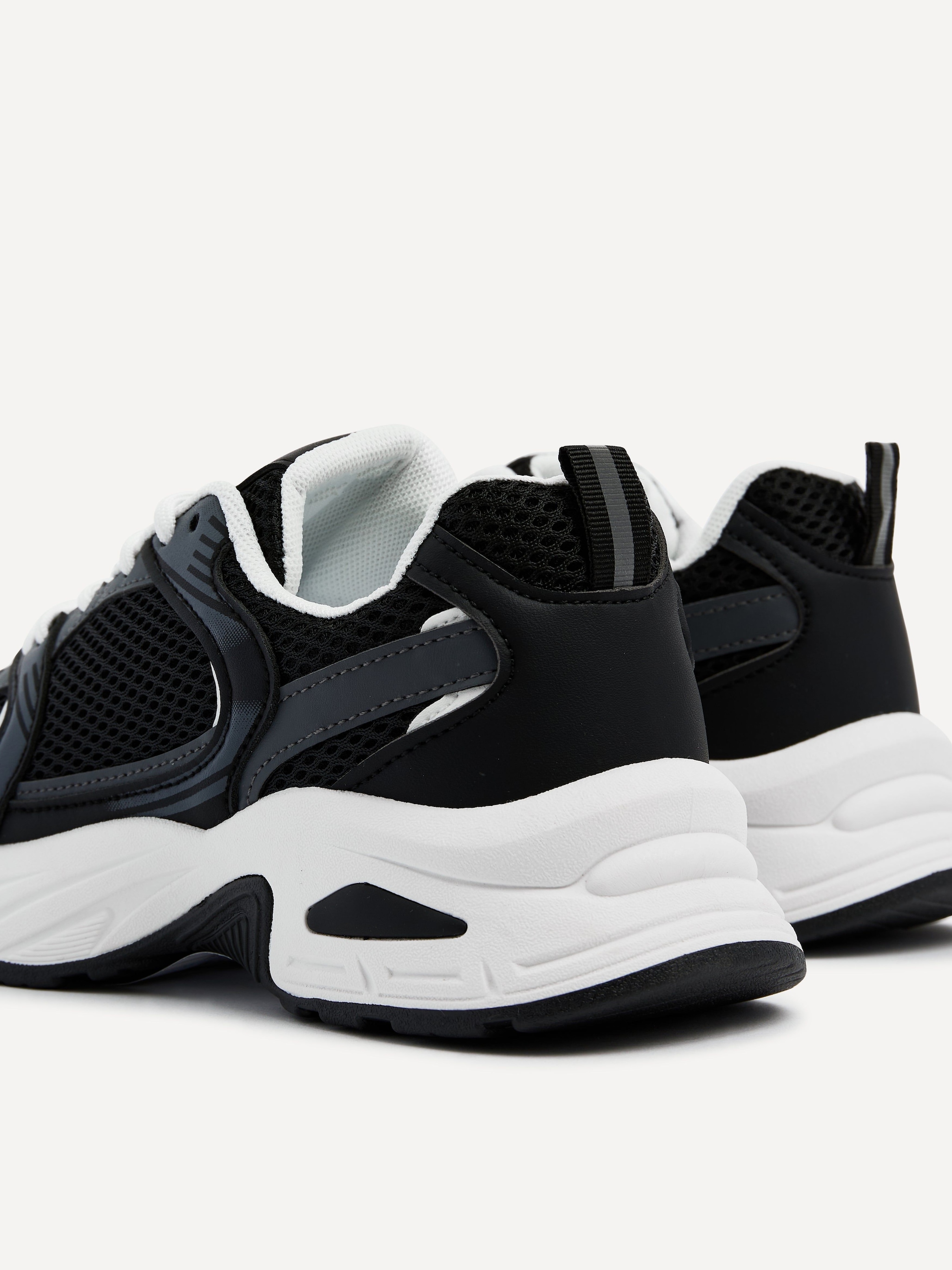 Linzi Venture Black Mesh Effect Chunky Trainer image 4