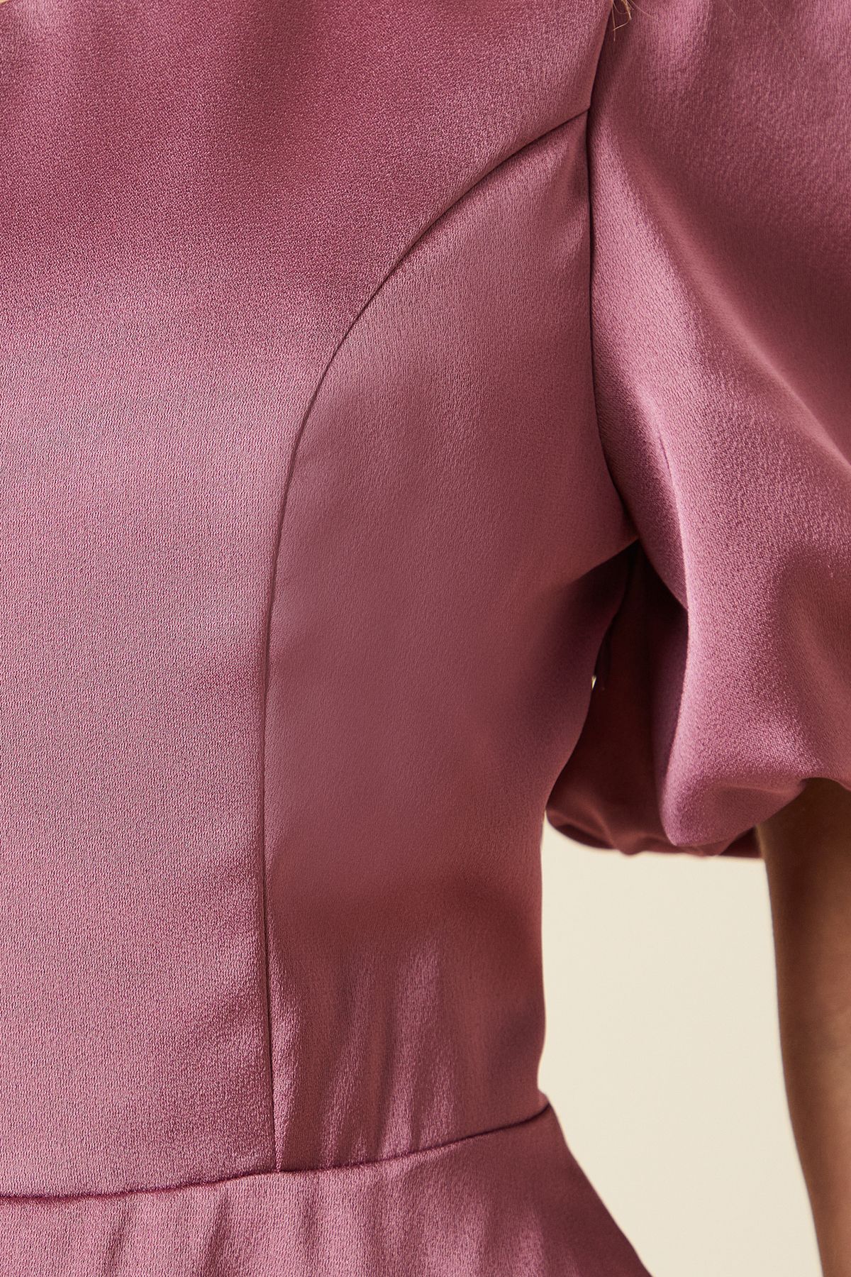 Dorothy Perkins Petite DP Luxe Square Neck Puff Sleeve Mini Dress Rose image 5