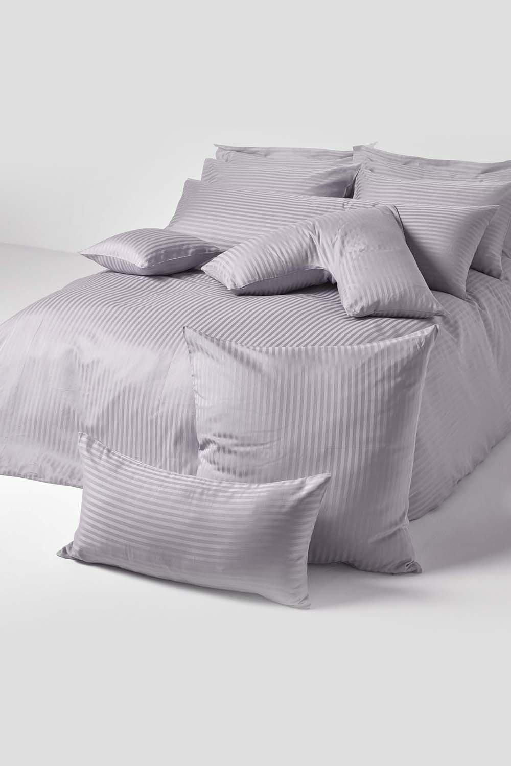 Homescapes Continental Egyptian Cotton Pillowcase 330 TC, 40 x 40 cm image 4