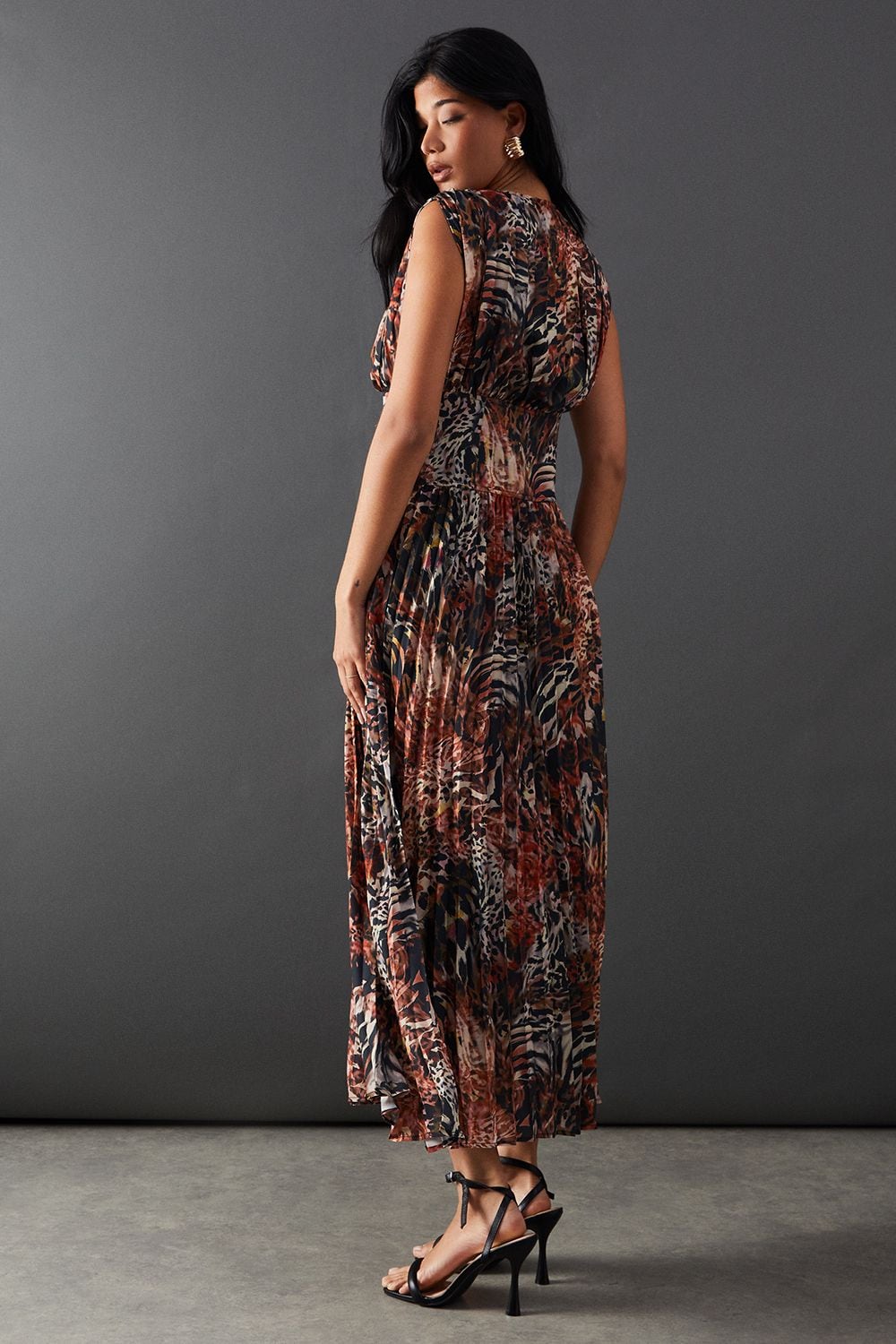 Warehouse Printed Chiffon Pleated Plunge Neck Lattice Front Midi Dress Chocolate image 3