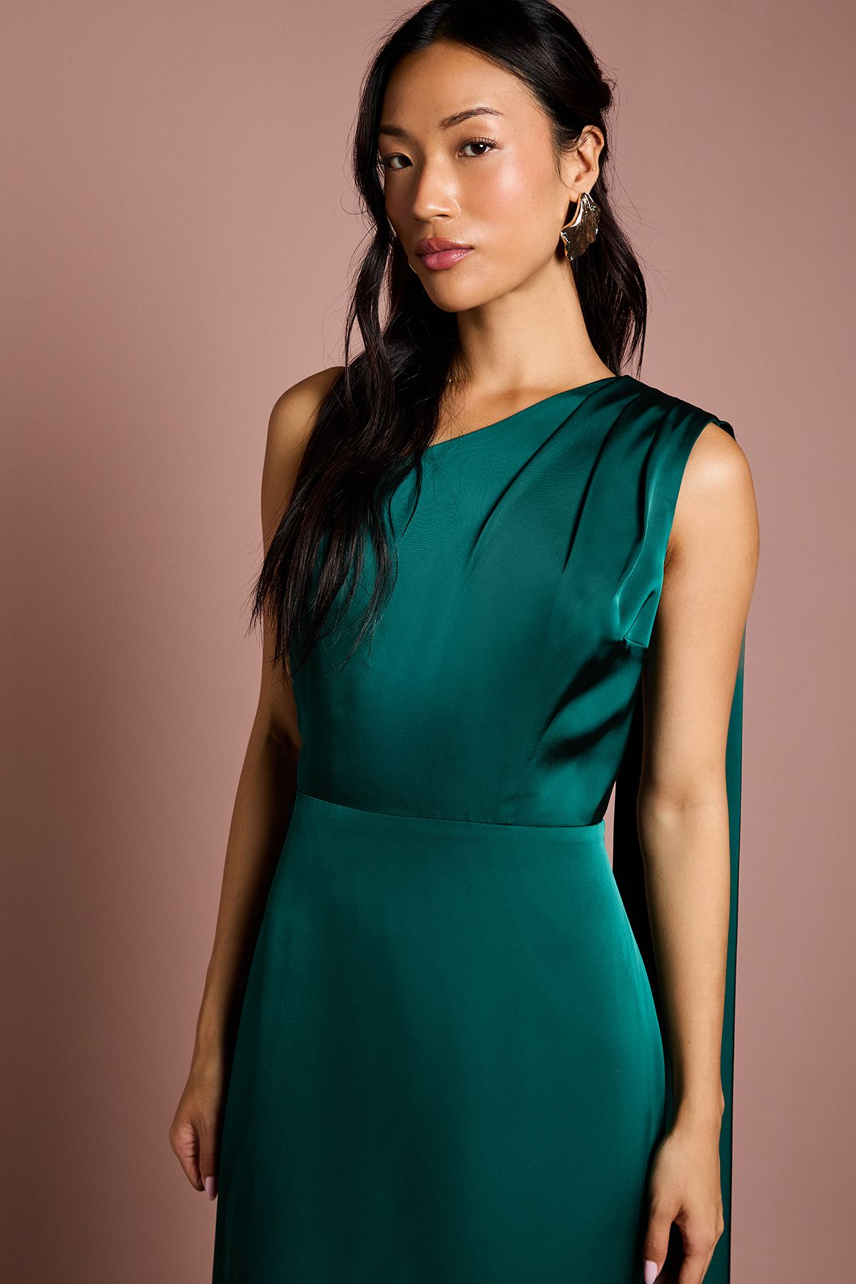 Coast Coast Honoured Drape One Shoulder Satin Maxi Bridesmaid Dress Emerald image 4