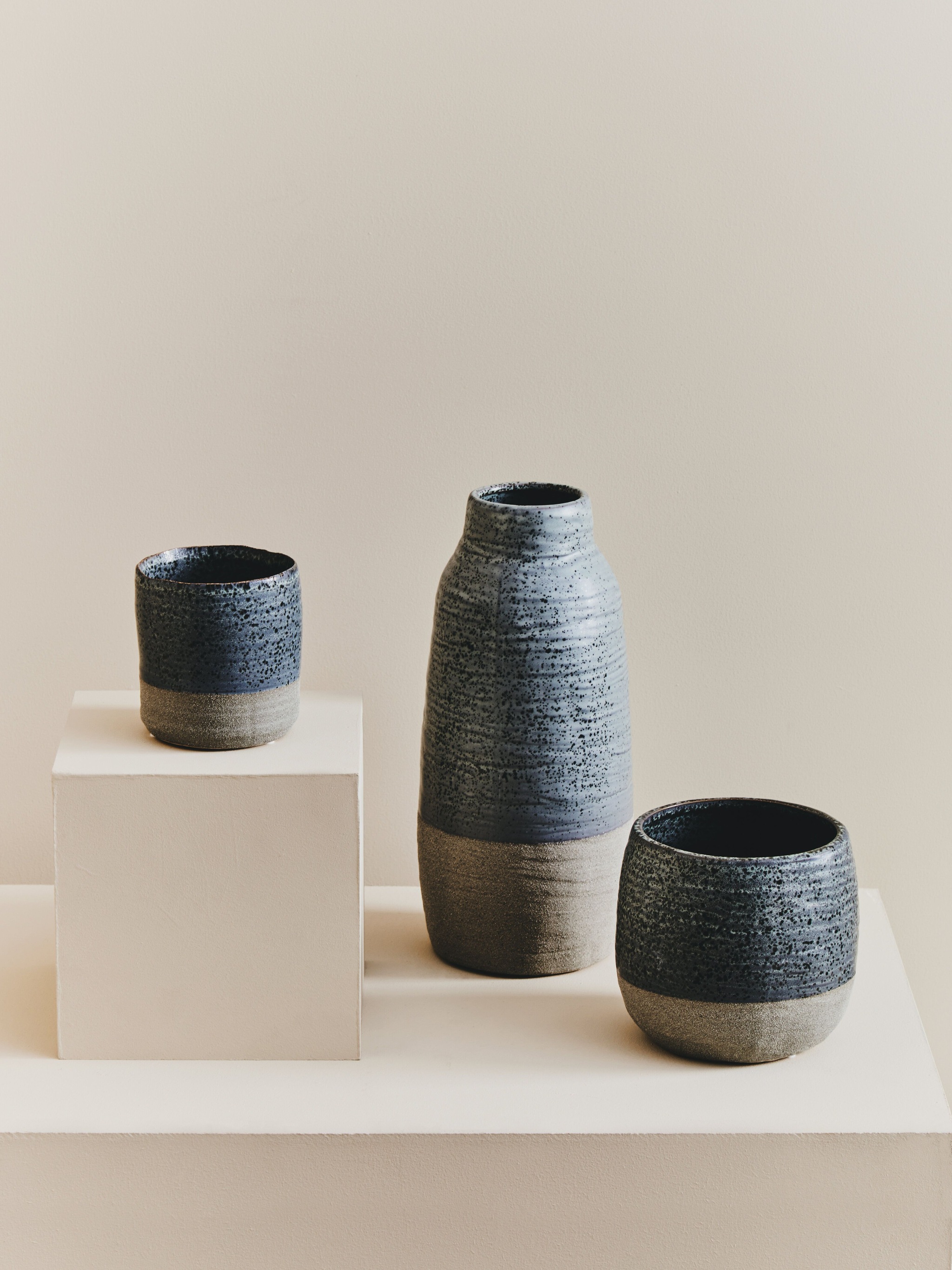 Orsina Handcrafted Large Vase, Glazed Finish Flower Vase, Versatile Stoneware, Portable Large Pottery Vase image 5