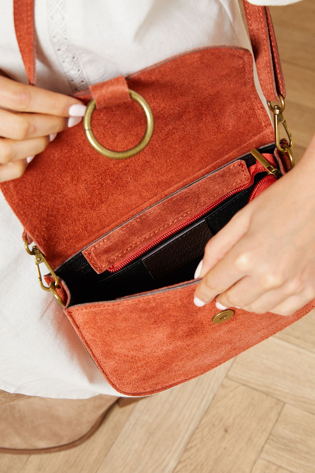 Oasis Thessina Suede Structured Ring Detail Cross Body Saddle Bag Coral image 4