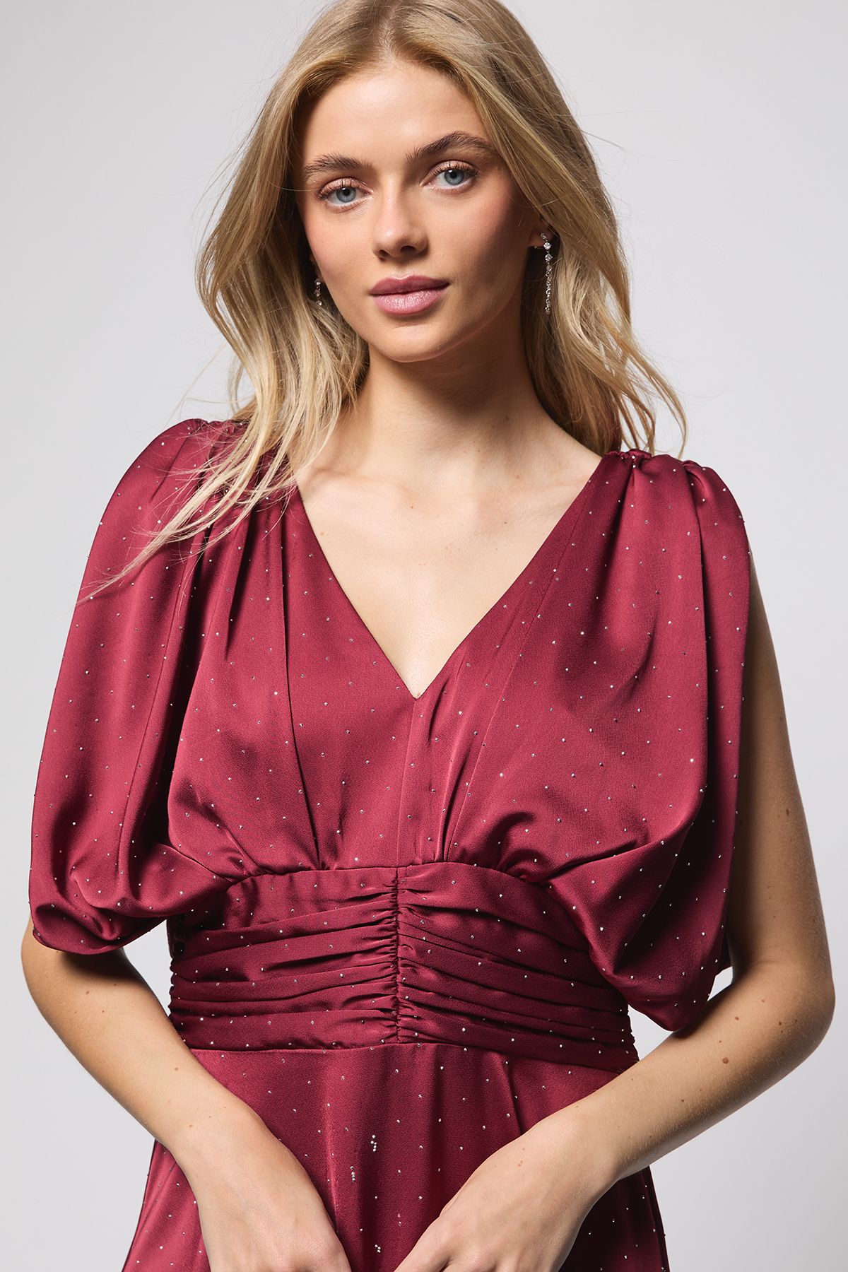 Oasis Hotfix Detail Ruched Bodice V Neck Midi Dress Wine image 4