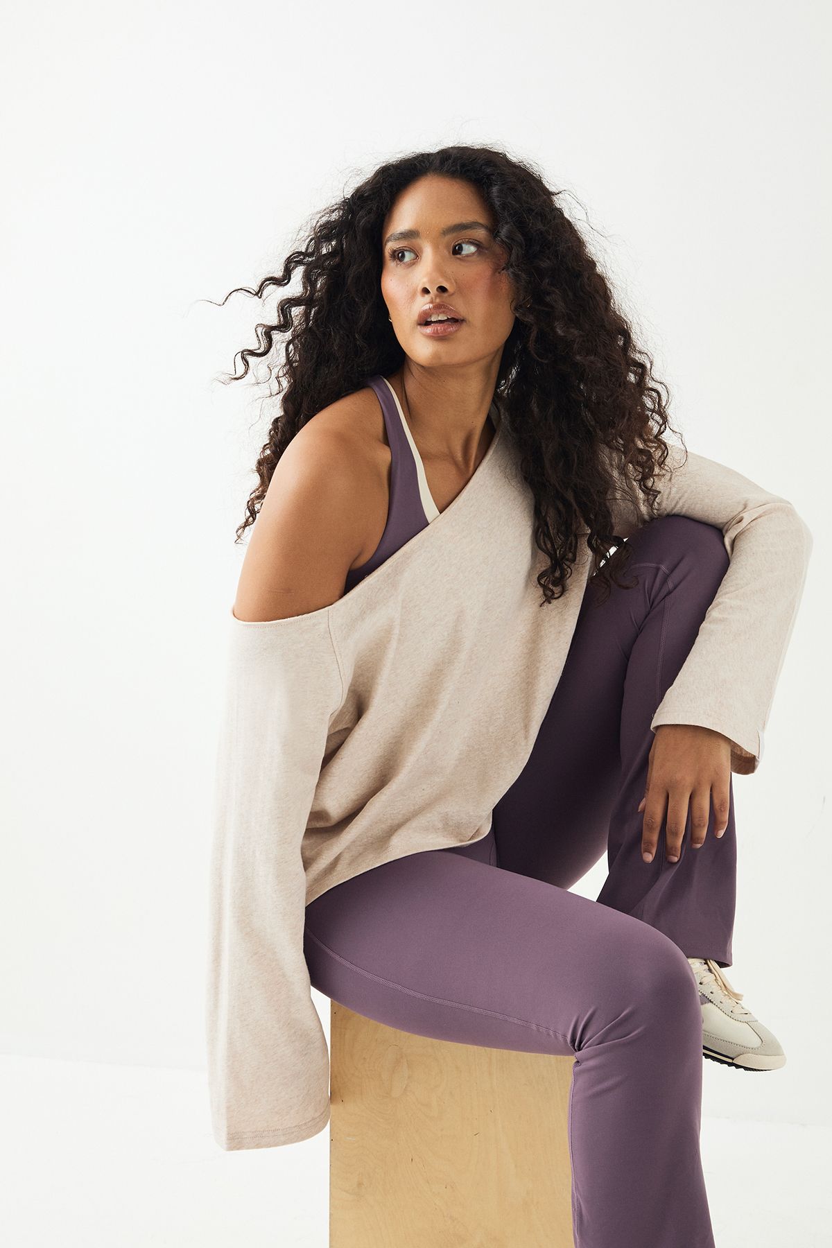 DSGN Studio DSGN Studio Off The Shoulder Long Sleeve T-shirt Oatmeal