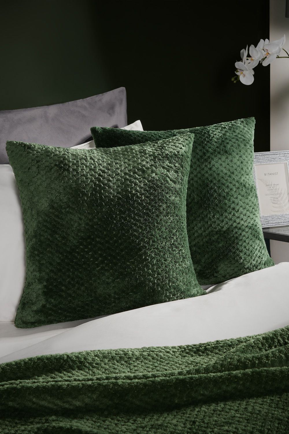 OHS 2 Pack of Waffle Fleece Square Cushion Covers image 1