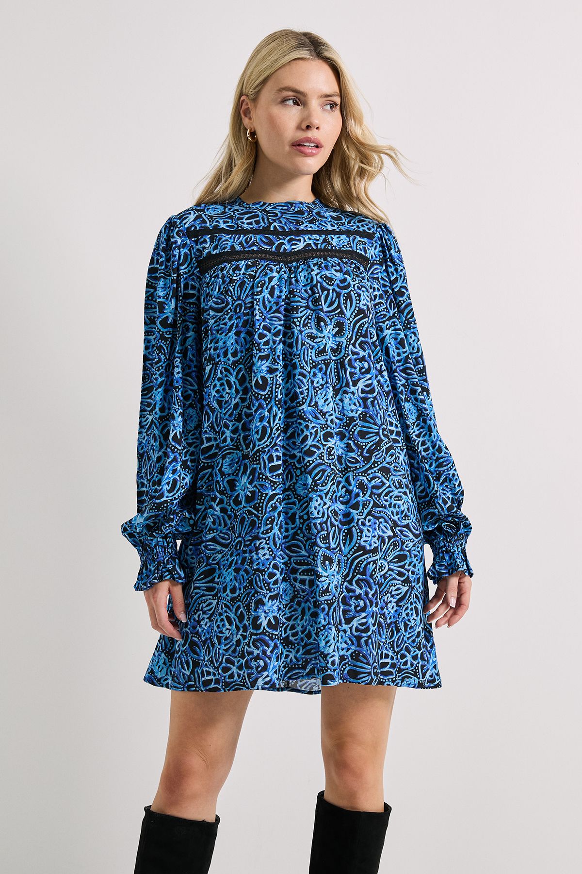 Dorothy Perkins Lace Blue Floral Detail Printed Boho Mini Dress Blue image 2