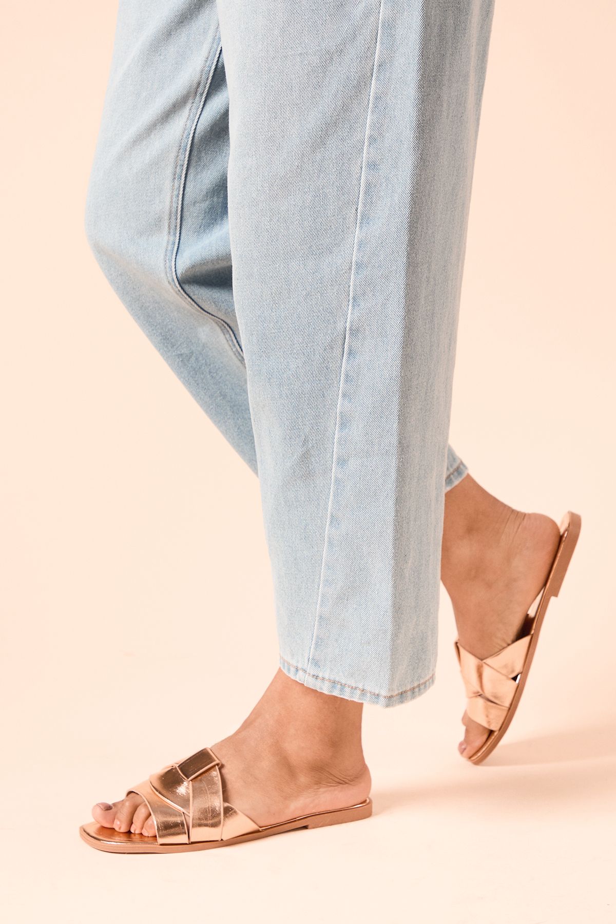 Dorothy Perkins Felicity Faux Metallic Leather Sliders Rose Gold image 3