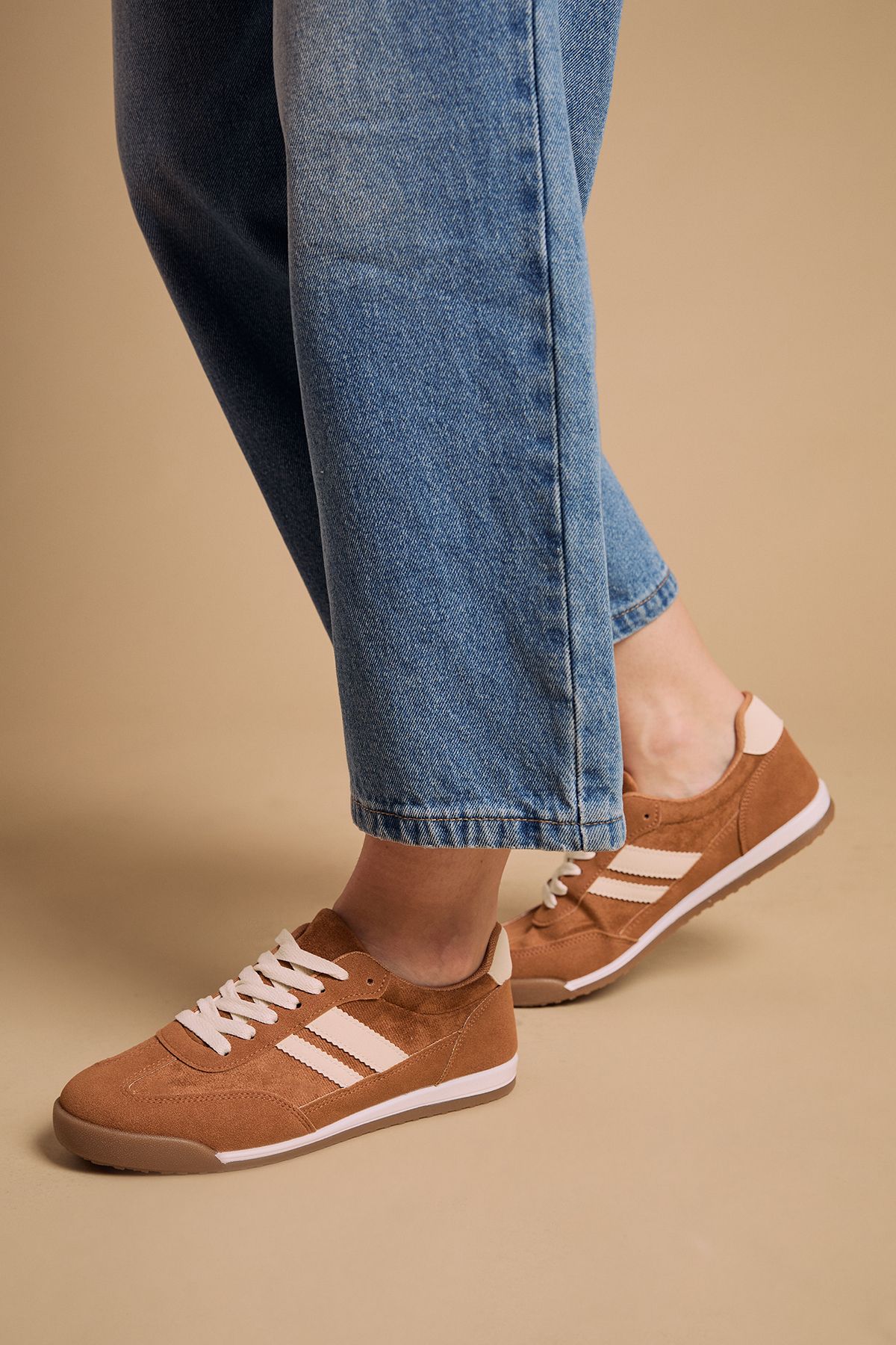Oasis Penny Faux Suede Lace Up Trainers Tan