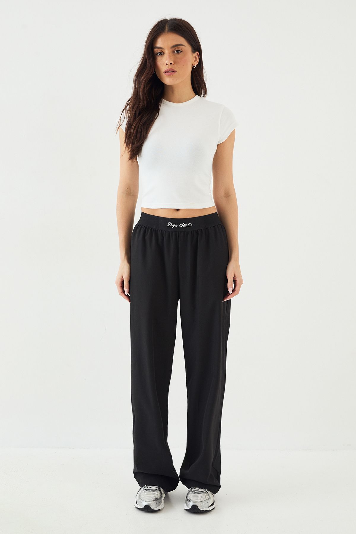 DSGN Studio DSGN Studio Elasticated Waist Straight Leg Trouser Black image 5