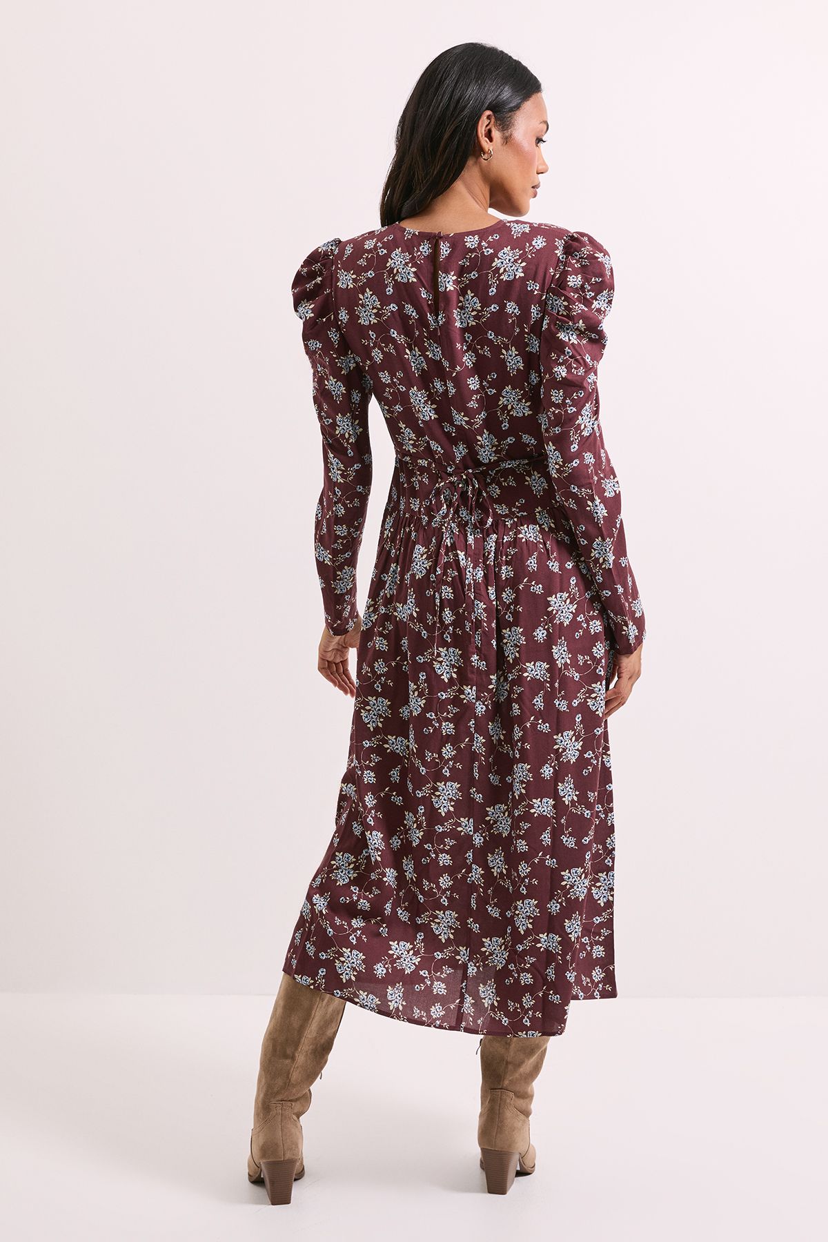 Dorothy Perkins Floral Dropped Waist A-line Midi Dress Chocolate image 3