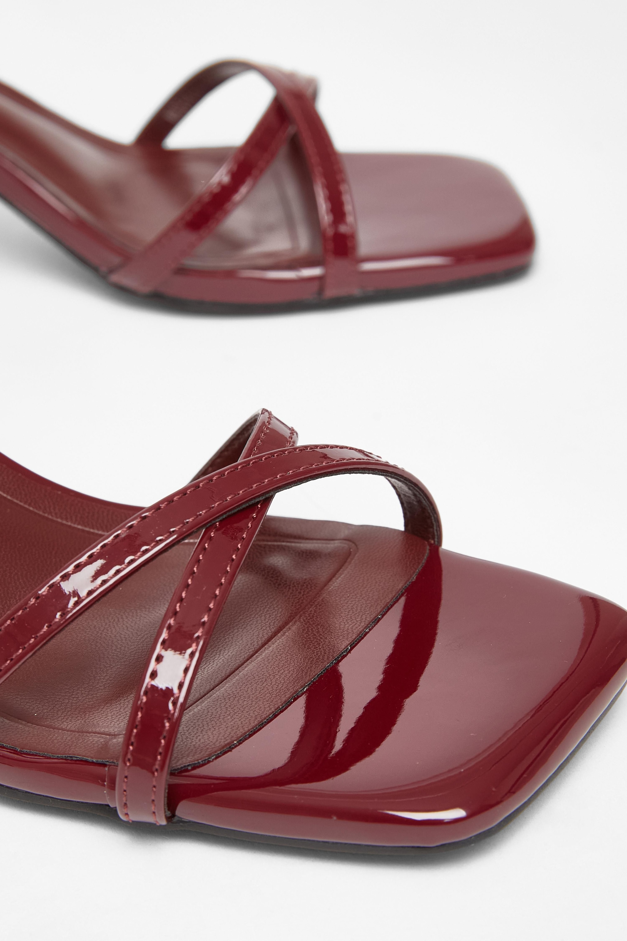 Quiz Burgundy Cross Strap Flared Heels image 4