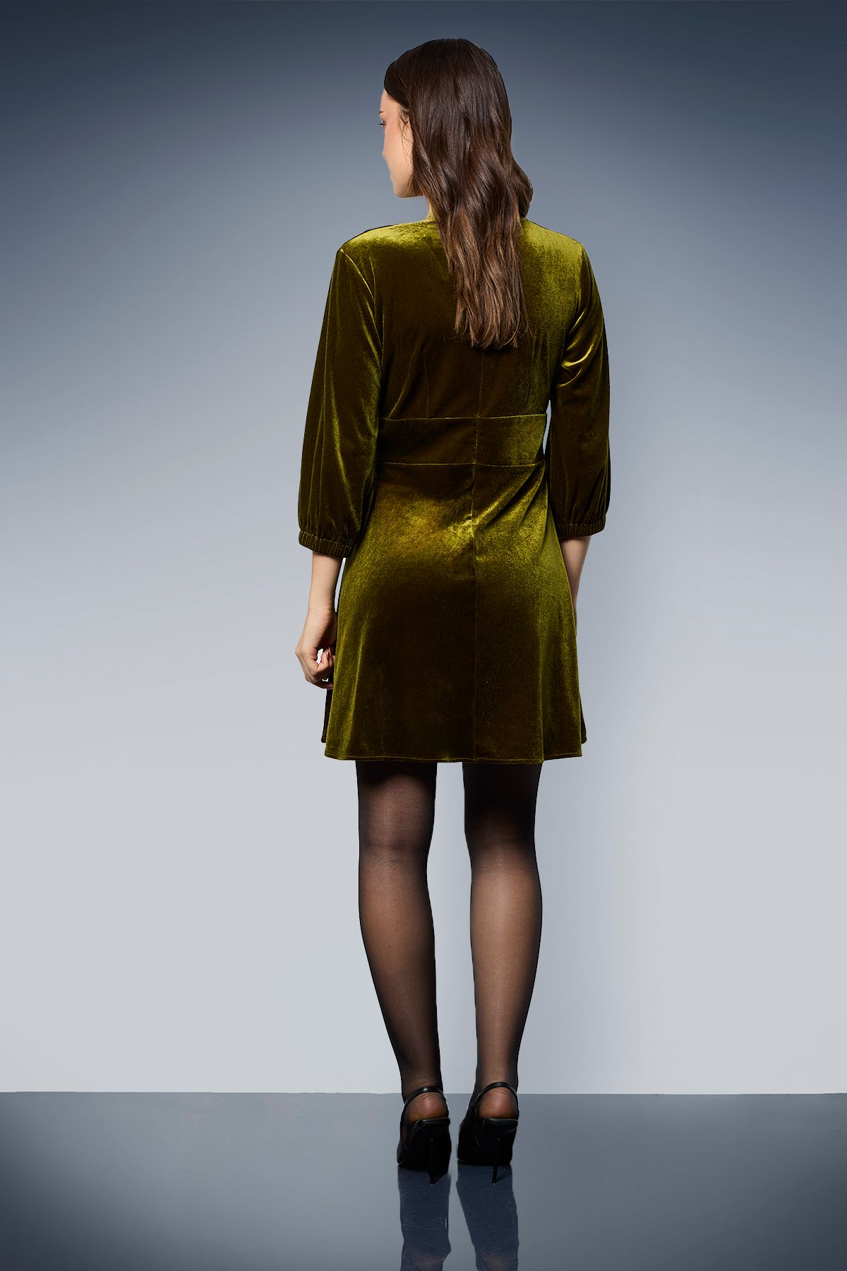 Dorothy Perkins Bow Front Velvet Mini Dress Green image 3