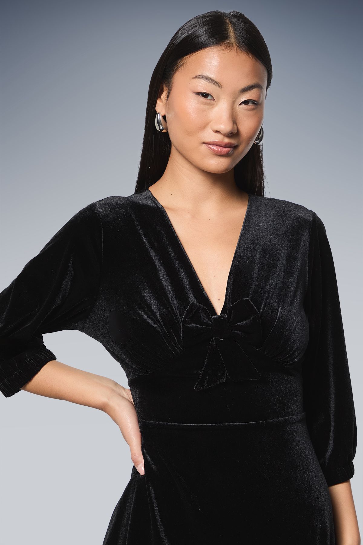 Dorothy Perkins Petite Bow Front Velvet Mini Dress Black image 4