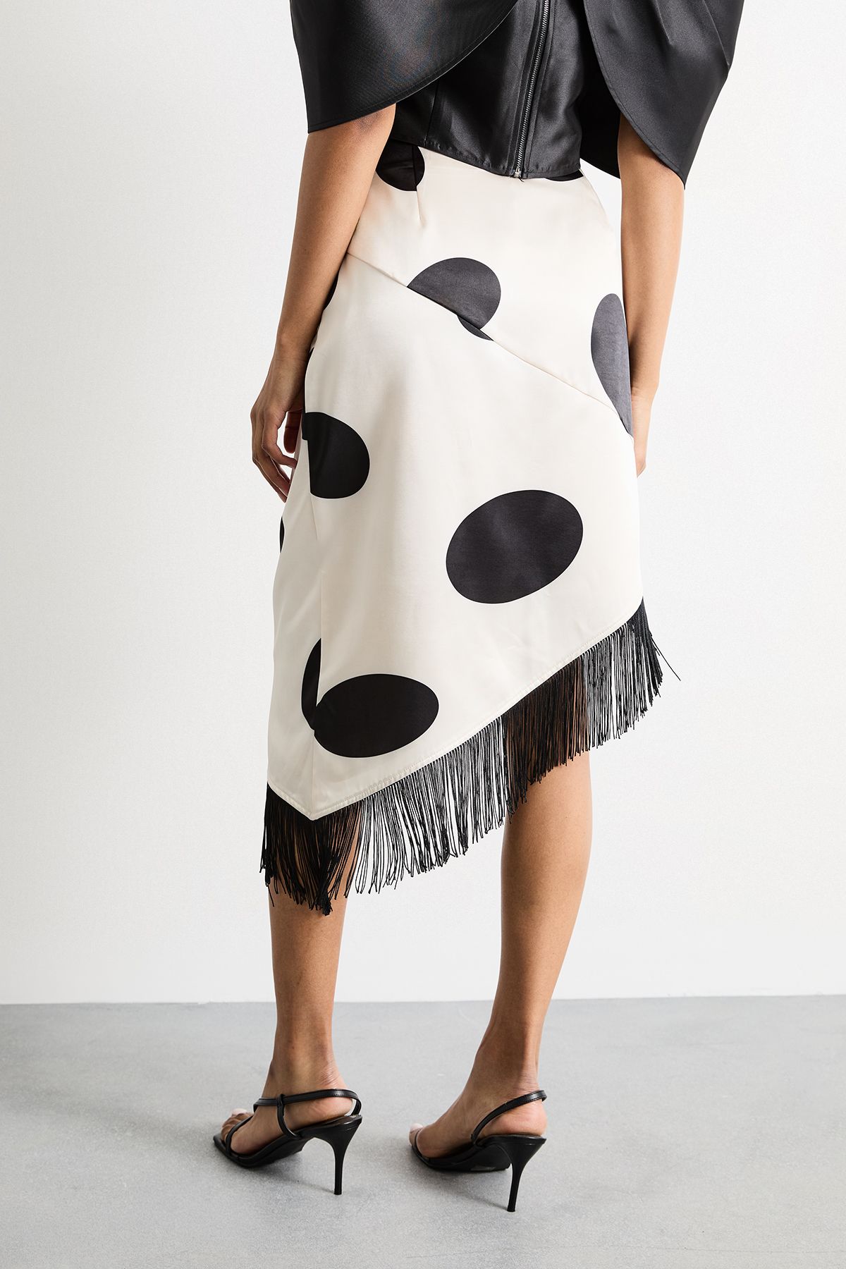 Warehouse Abstract Printed Satin Fringed Midi Skirt Mono image 3