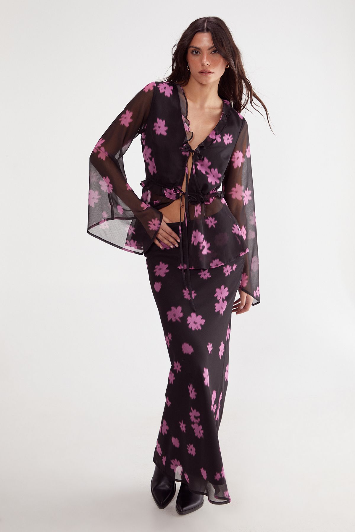 NastyGal Ditsy Floral Chiffon Maxi Skirt Black image 3