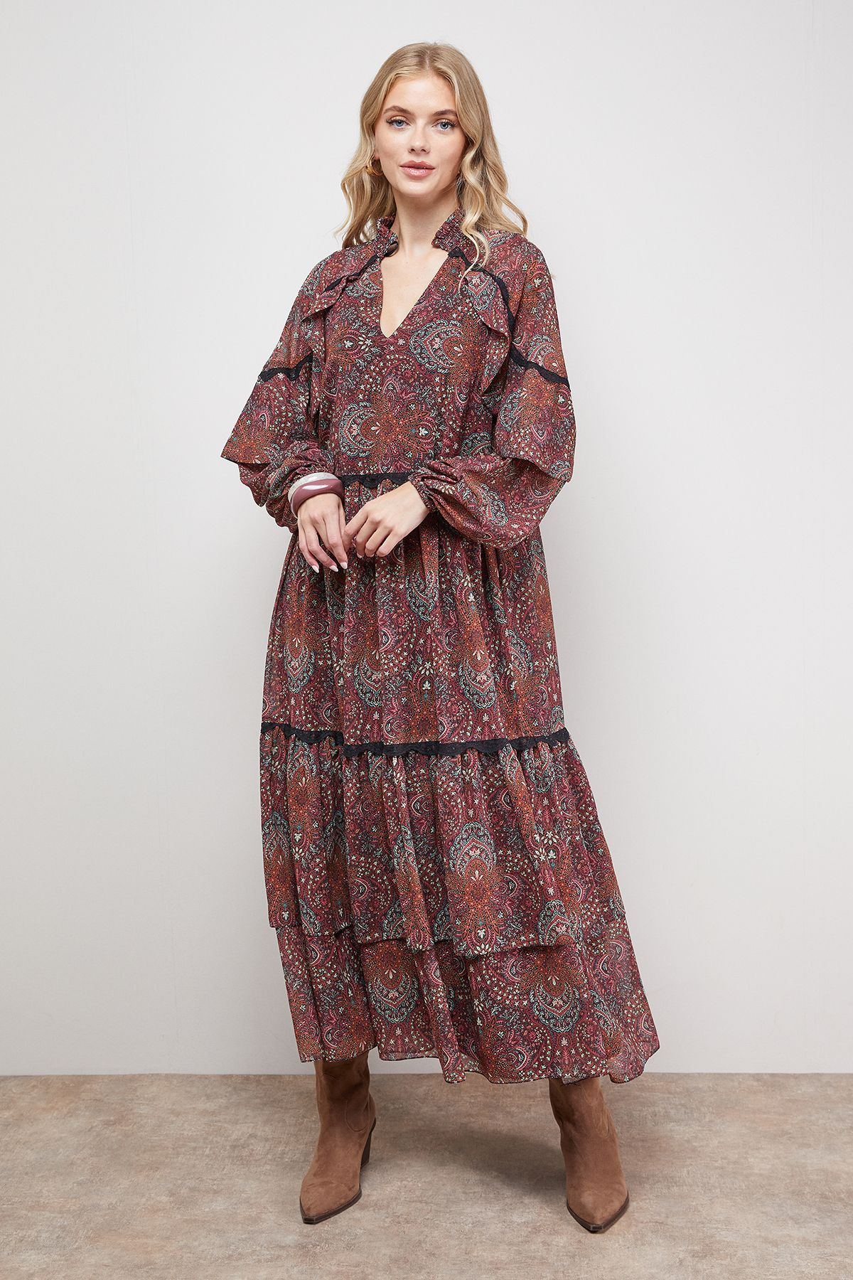 Oasis Printed Cape Detail Lace Trim Boho Maxi Dress Brick Red image 1