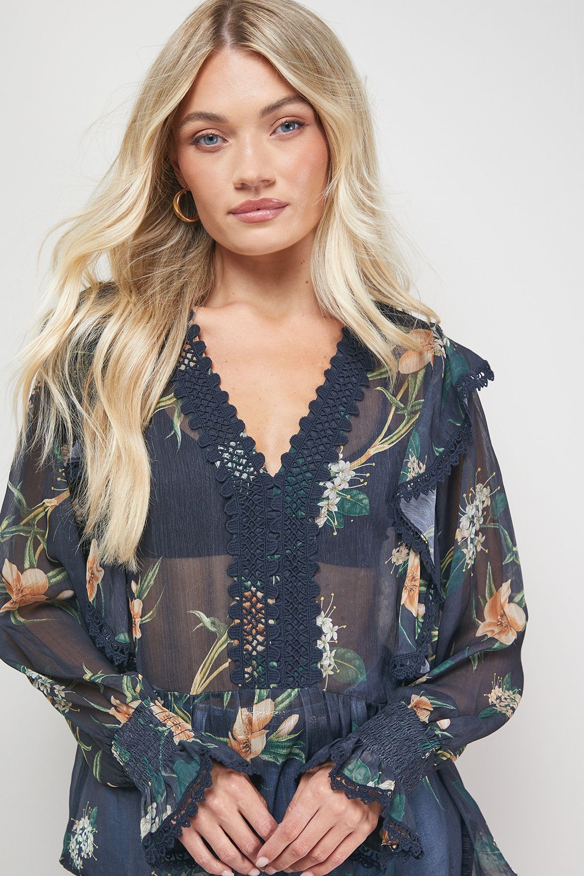 Oasis Printed Frill Detail Sheer Chiffon Blouse Floral image 3
