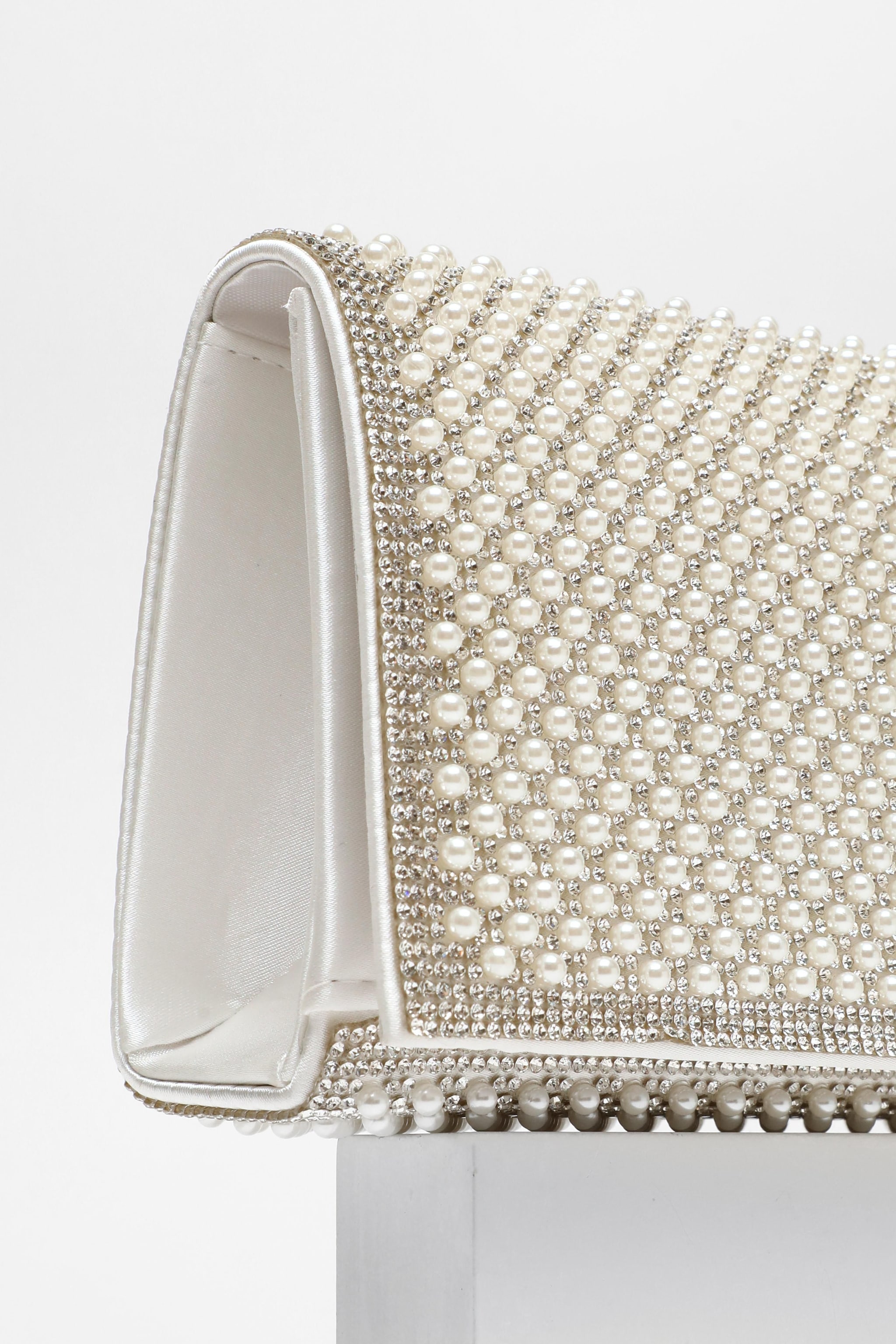 Quiz White Pearl Embellished Clutch Bag image 5