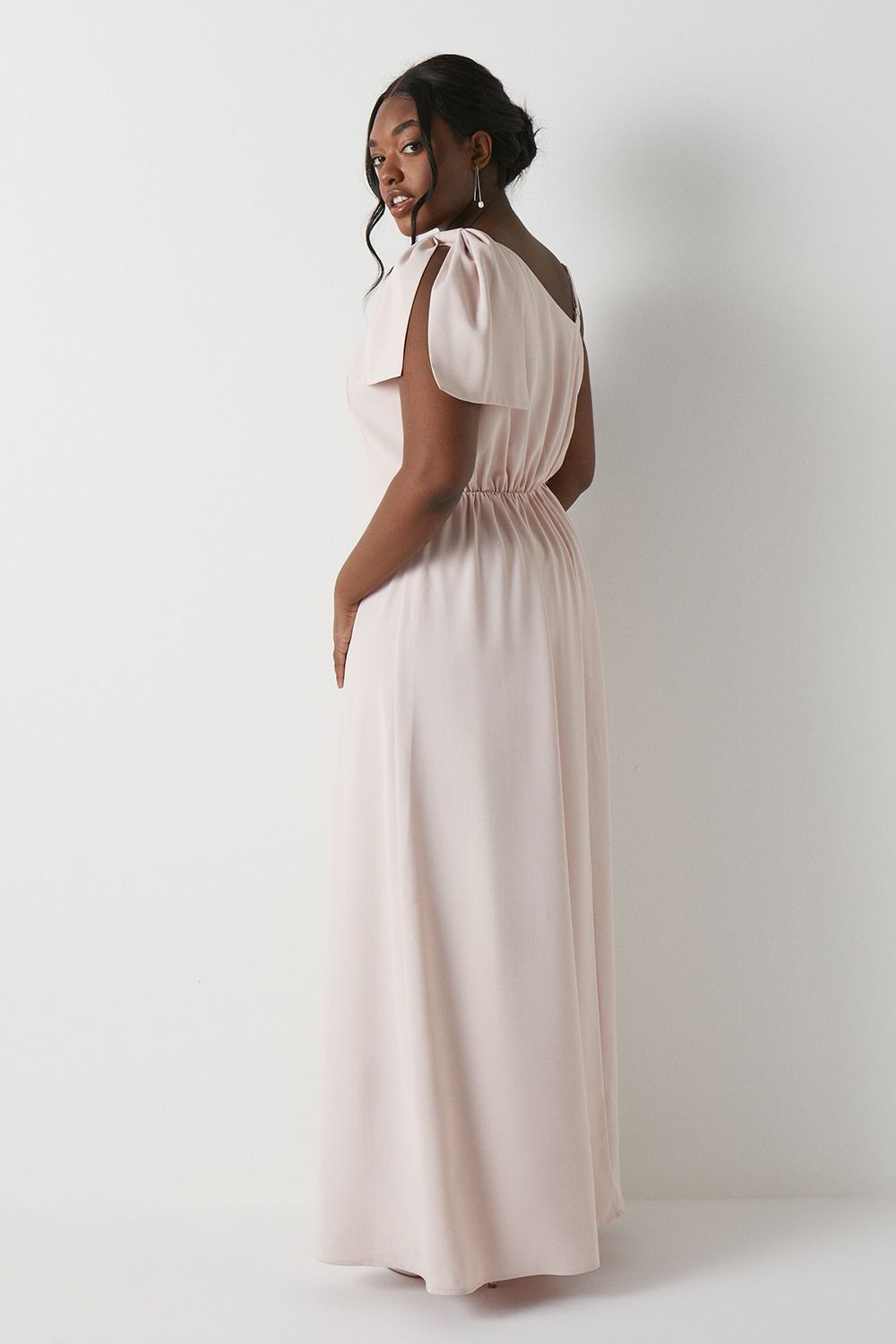 Coast Plus Size Bow One Shoulder Bridesmaid Maxi Dress Blush image 3