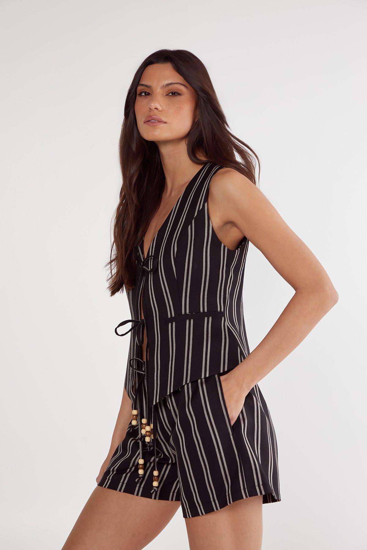 NastyGal (Az) Stripe Tailored Beaded Tie Front Shorts Black image 2