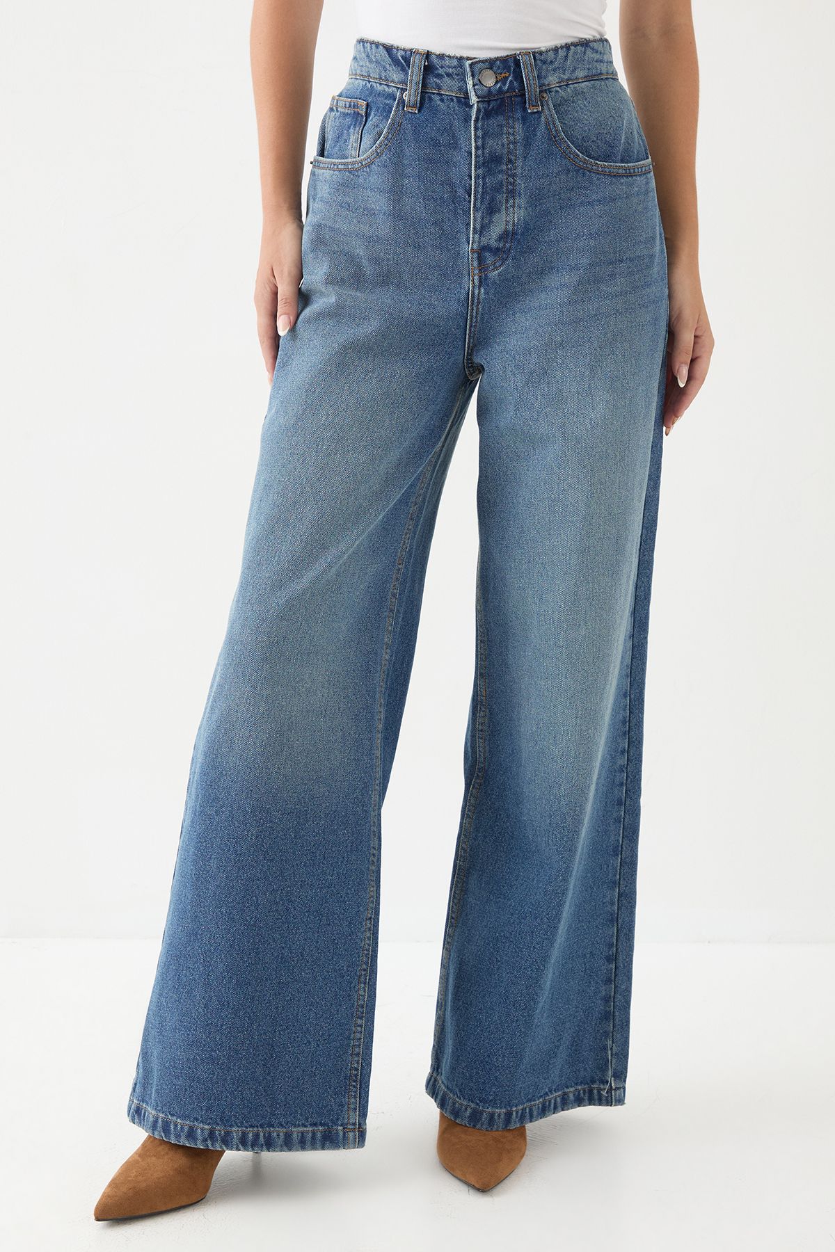 MissPap Vintage Wash Straight Leg Jean Vintage Wash image 2