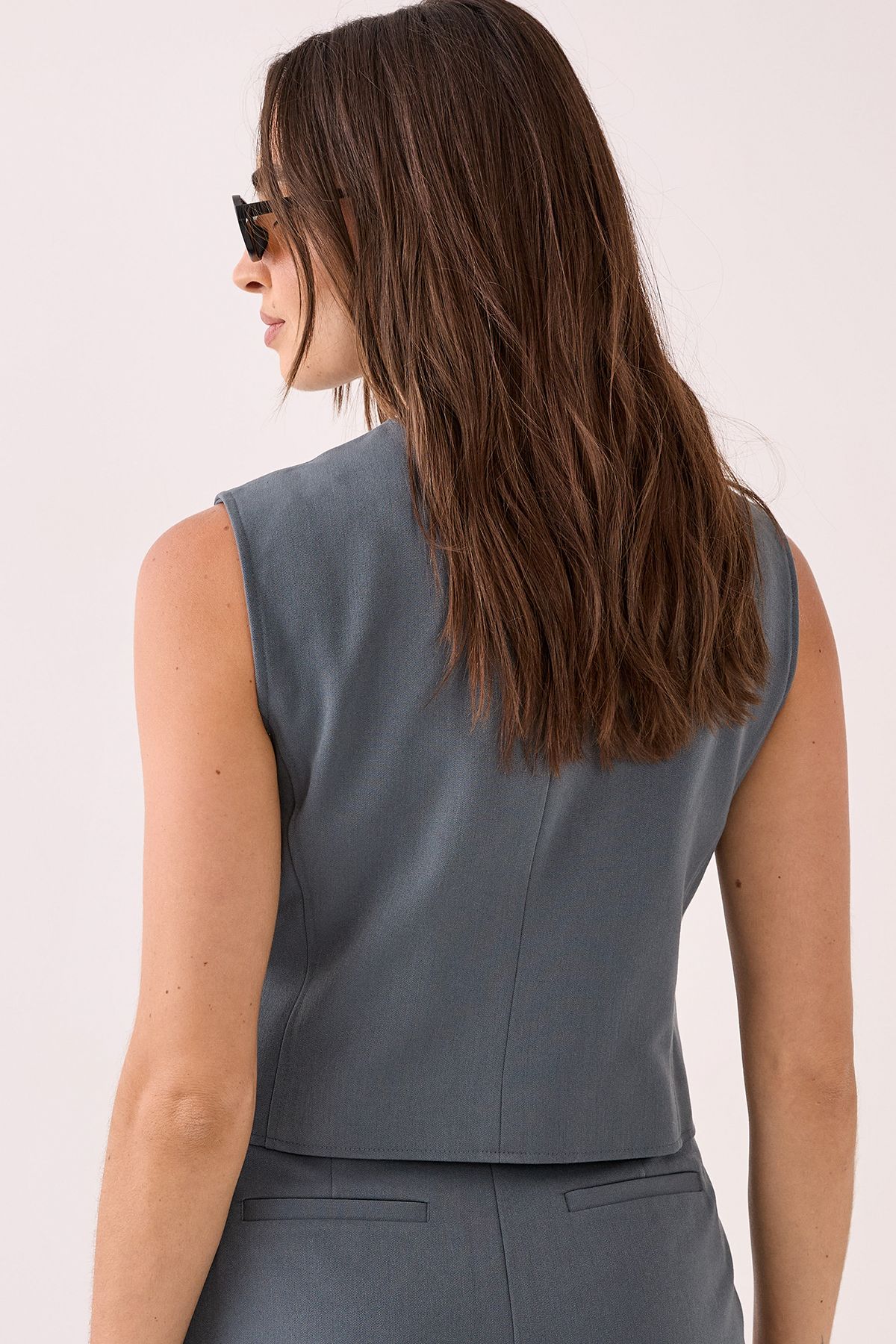 NastyGal Tailored Boxy Button Through Waistcoat Grey image 4