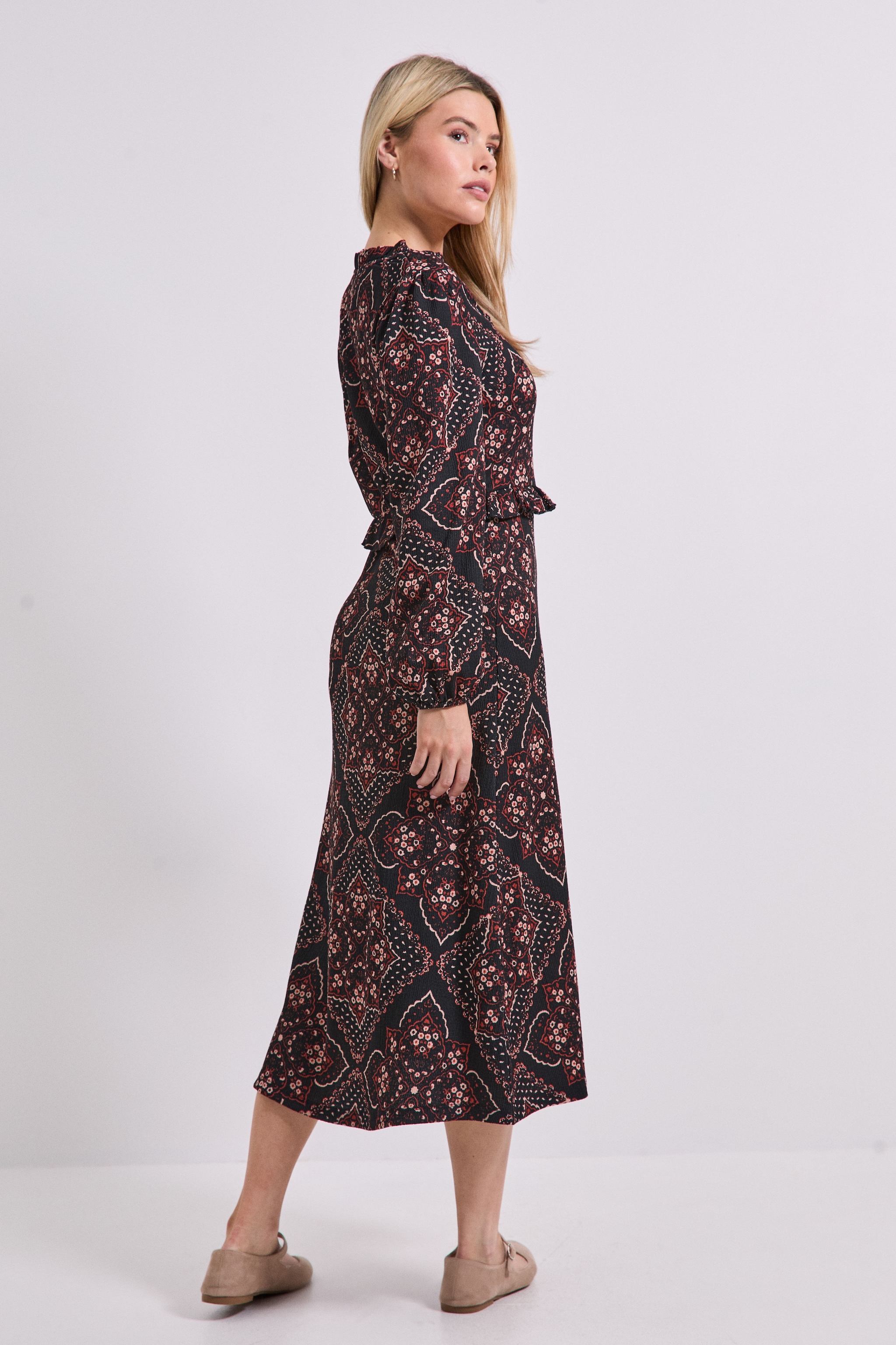 Dorothy Perkins Geo Frill Scoop Neck Blouson Sleeve Jersey Midi Dress Geo image 3