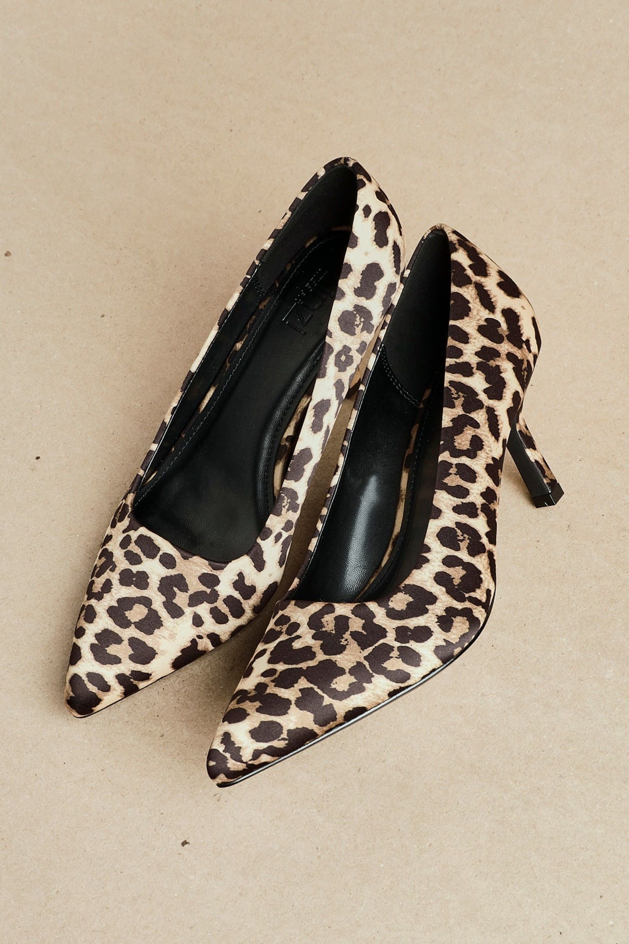 Linzi Aim Wide Fit Leopard Satin Classic Court Heel image 2