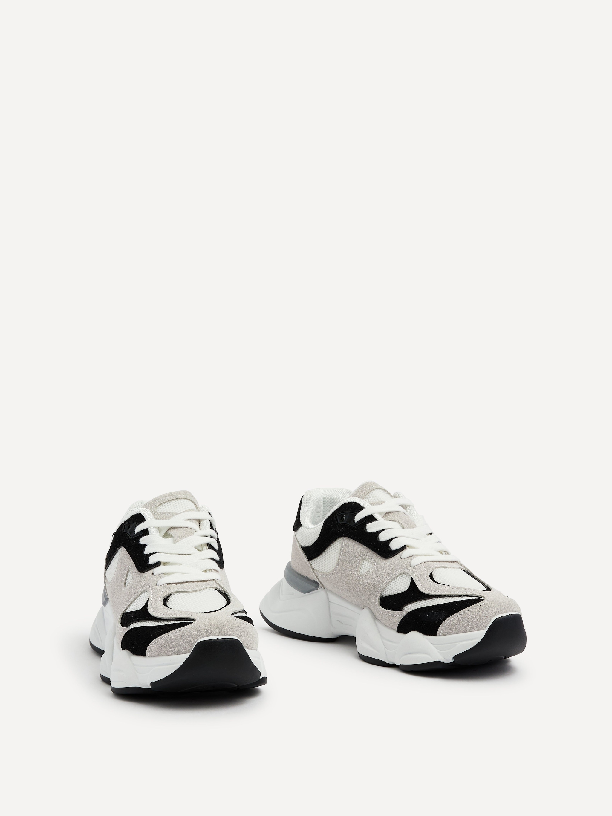 Linzi Hackney Black & Grey Trainer image 3