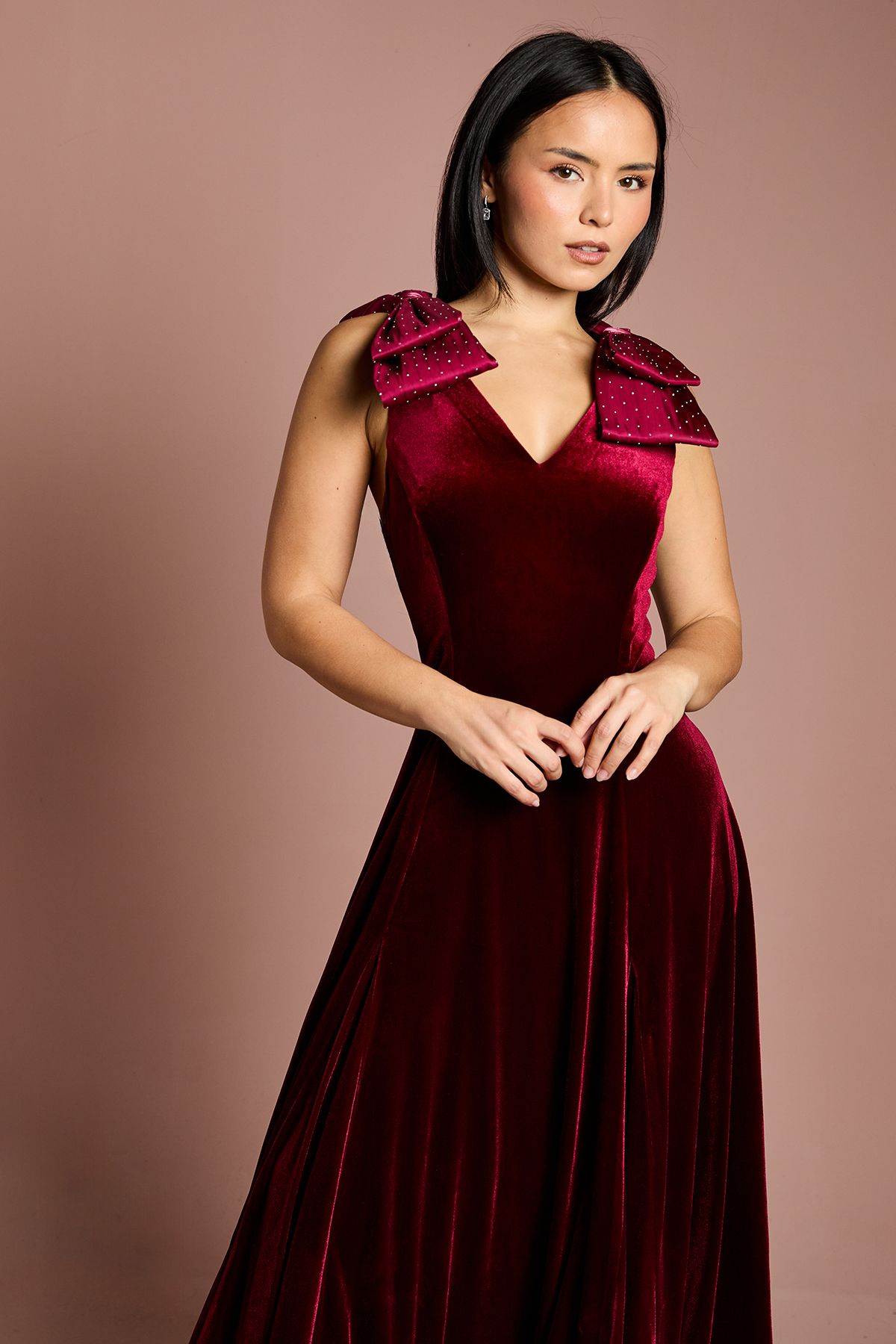 Coast Petite Hotfix Bow Shoulder Velvet Midi Dress Wine image 4