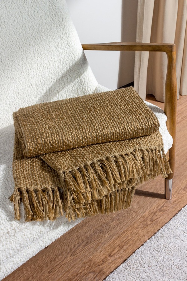 HOEM Morni Woven Yarn Tasselled Throw