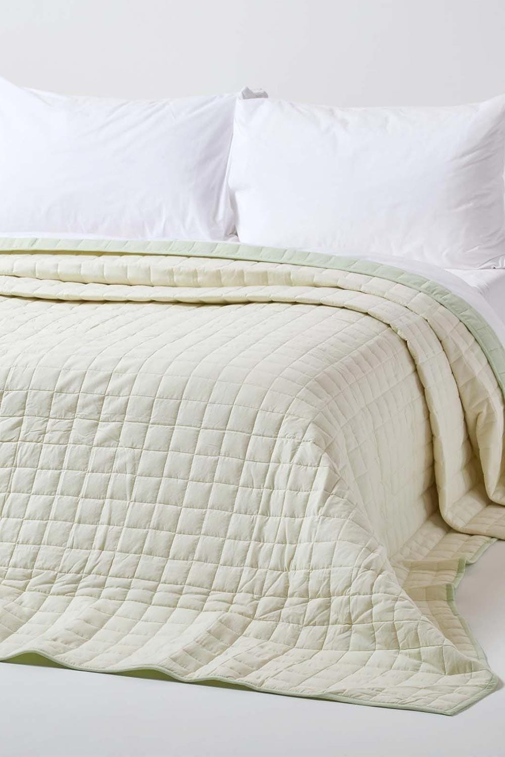 Homescapes Cotton Quilted Reversible Bedspread image 4