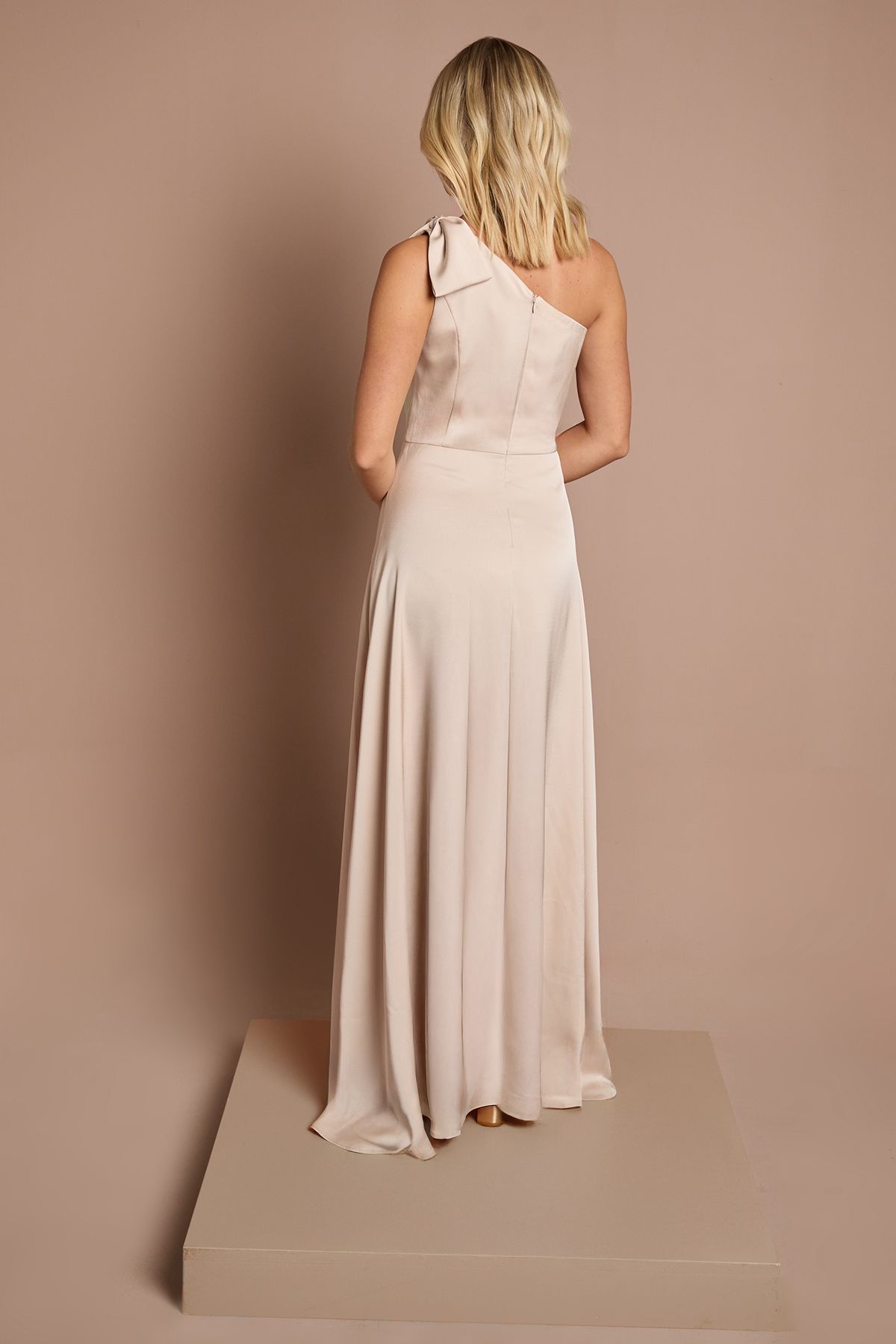 Coast Teen Coast One Shoulder Bow Bridesmaid Dress Champagne image 3