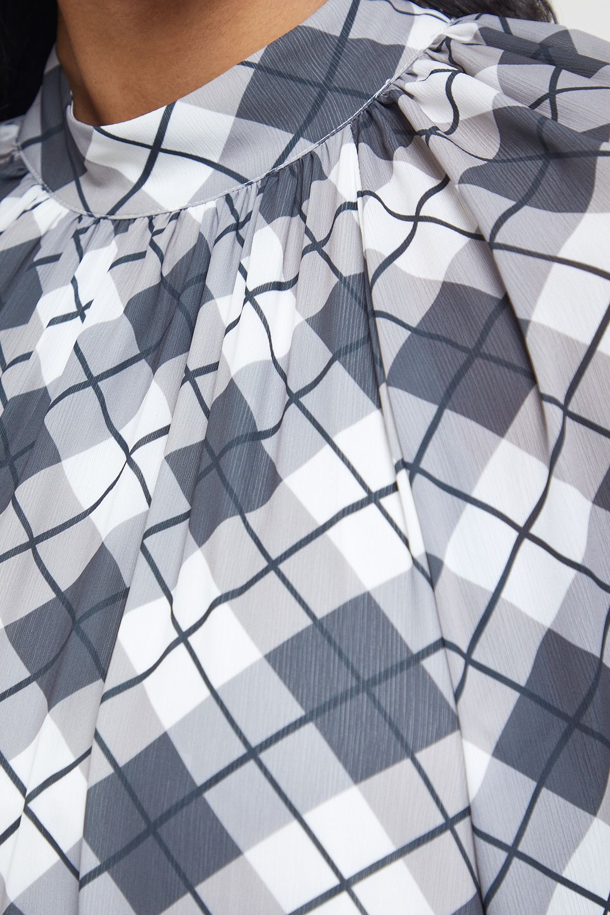 Warehouse Tony Chiffon High Neck Tier Smock Midi Dress Multi image 6