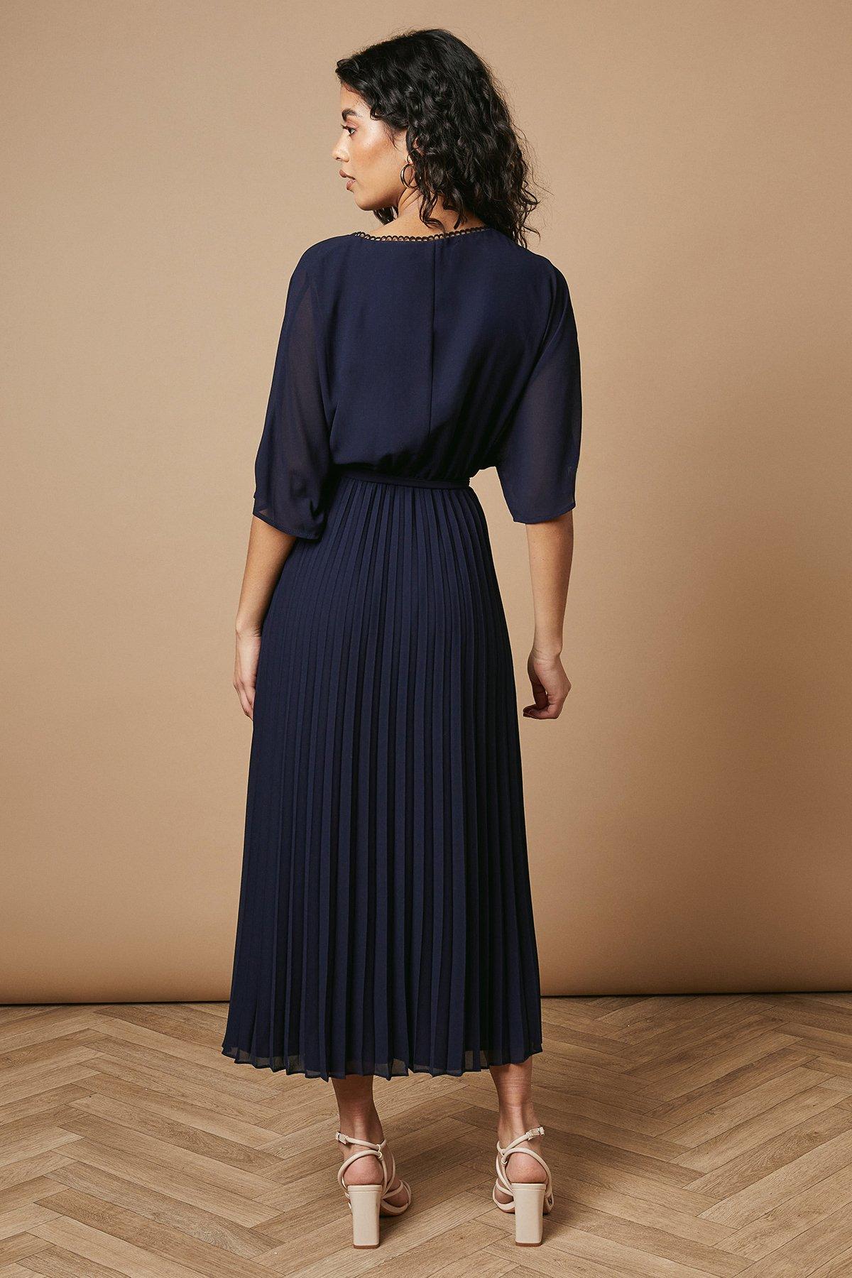 Oasis Petite Occasion Kimono Sleeve Pleated Midi Dress Navy image 3