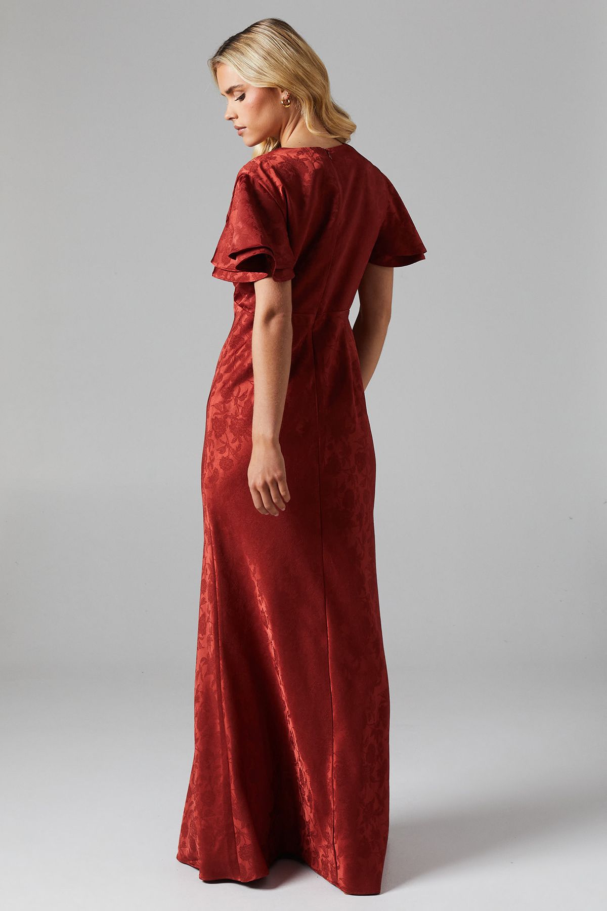 Oasis Petite V Neck Angel Sleeve Satin Jacquard Bridesmaid Dress Rust image 3