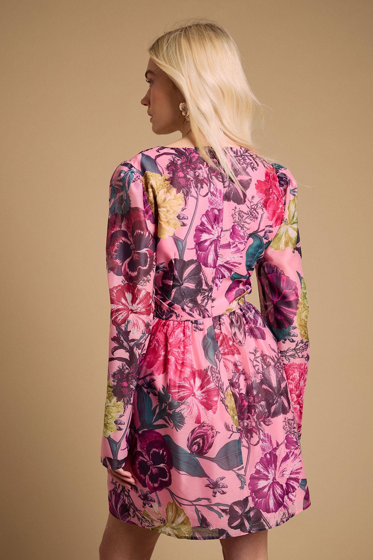 Oasis Structured Fit and Flare Pleat Detail Mini Dress Pink image 3