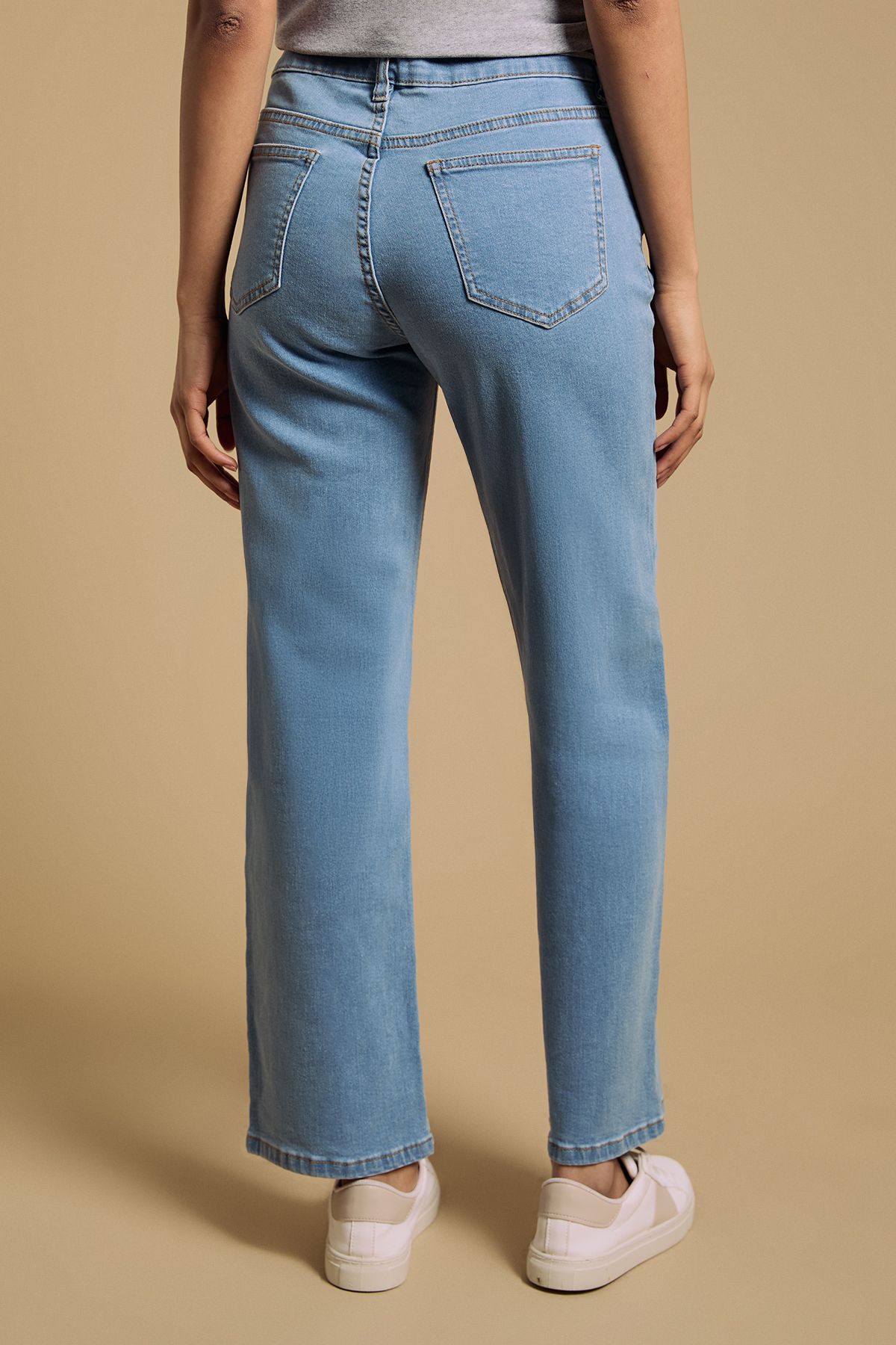 Dorothy Perkins Petite Comfort Stretch Slim Jeans Light Wash image 3