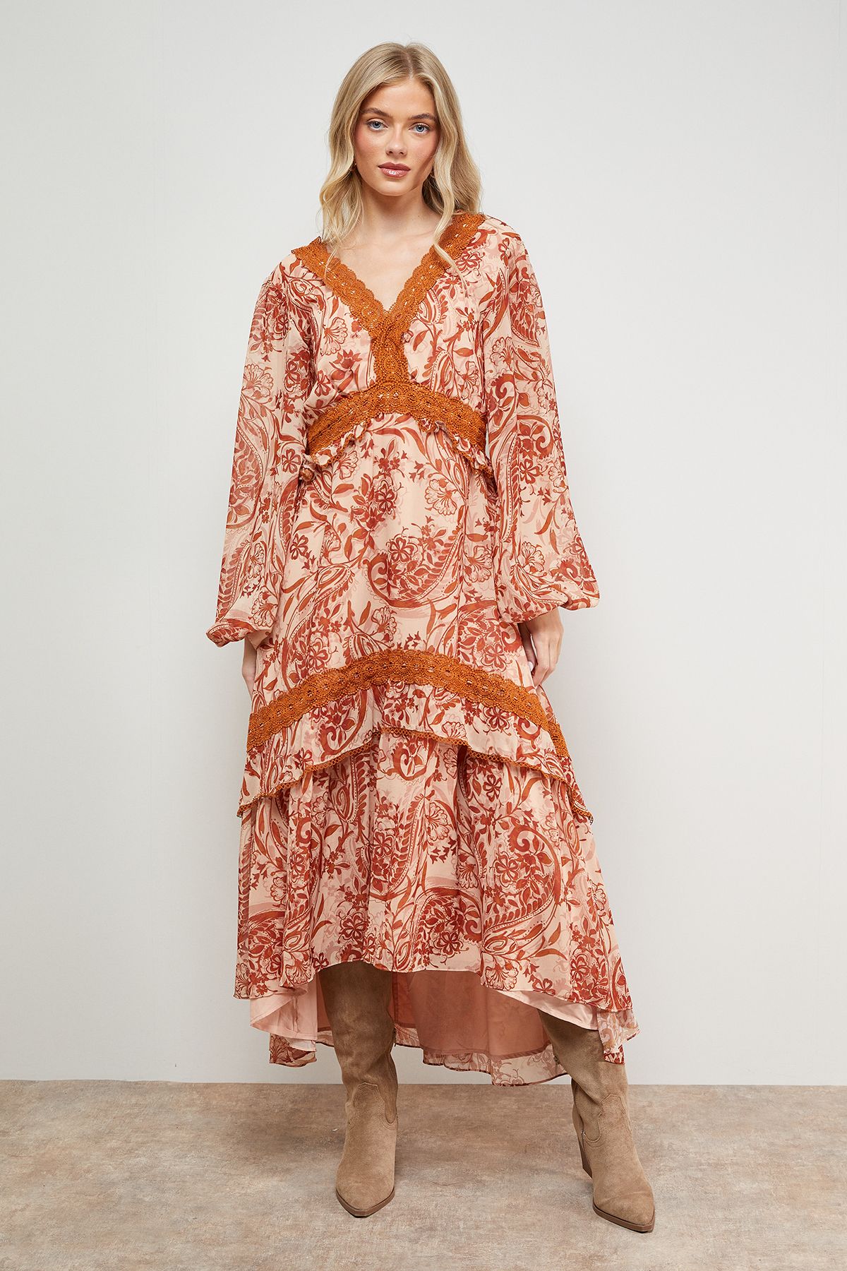 Oasis Printed Lace Detail Volume Boho Maxi Dress Floral image 4