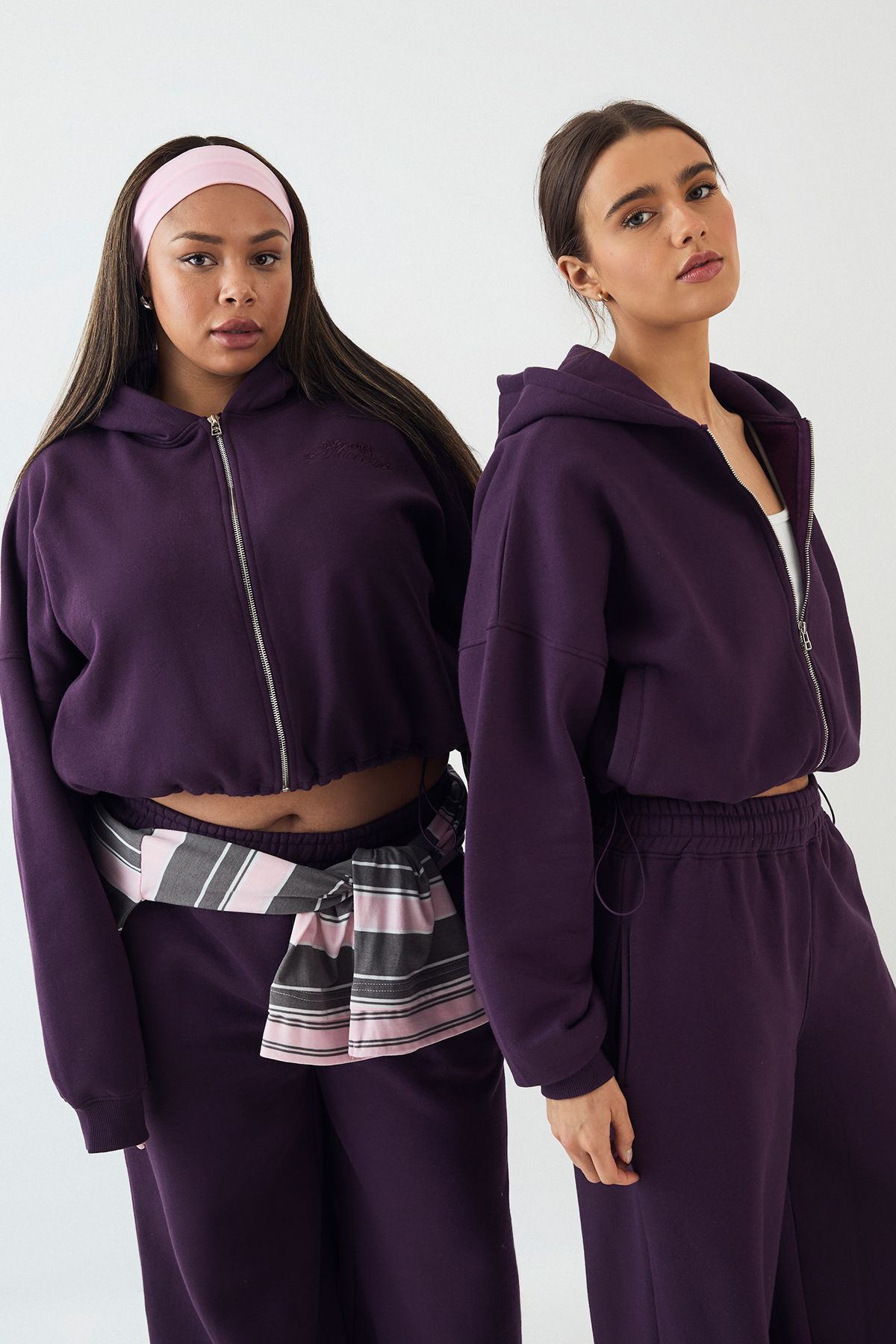 DSGN Studio DSGN Studio Towelling Applique Boxy Zip Through Hoodie Aubergine image 1