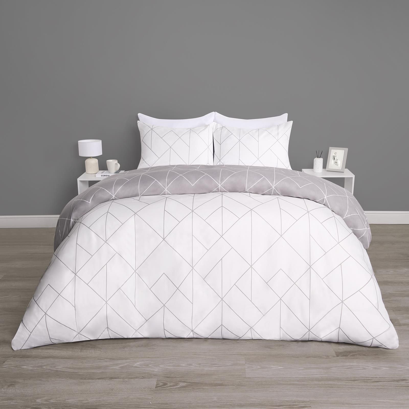 OHS Geometric Reversible Bedding Set Soft Duvet Cover with Pillowcase image 3