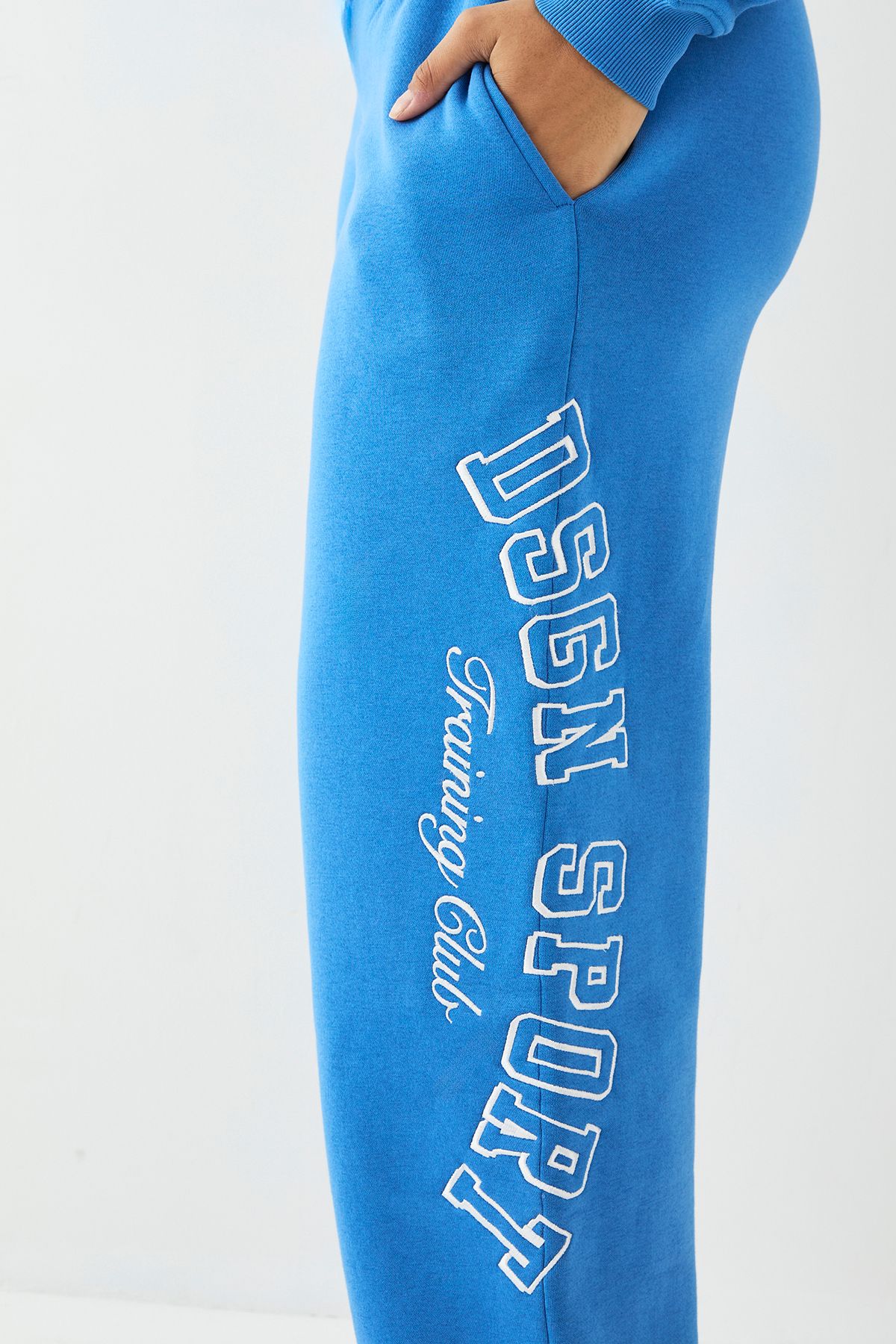 DSGN Studio DSGN Studio Sport Training Club Straight Leg Jogger Blue image 4