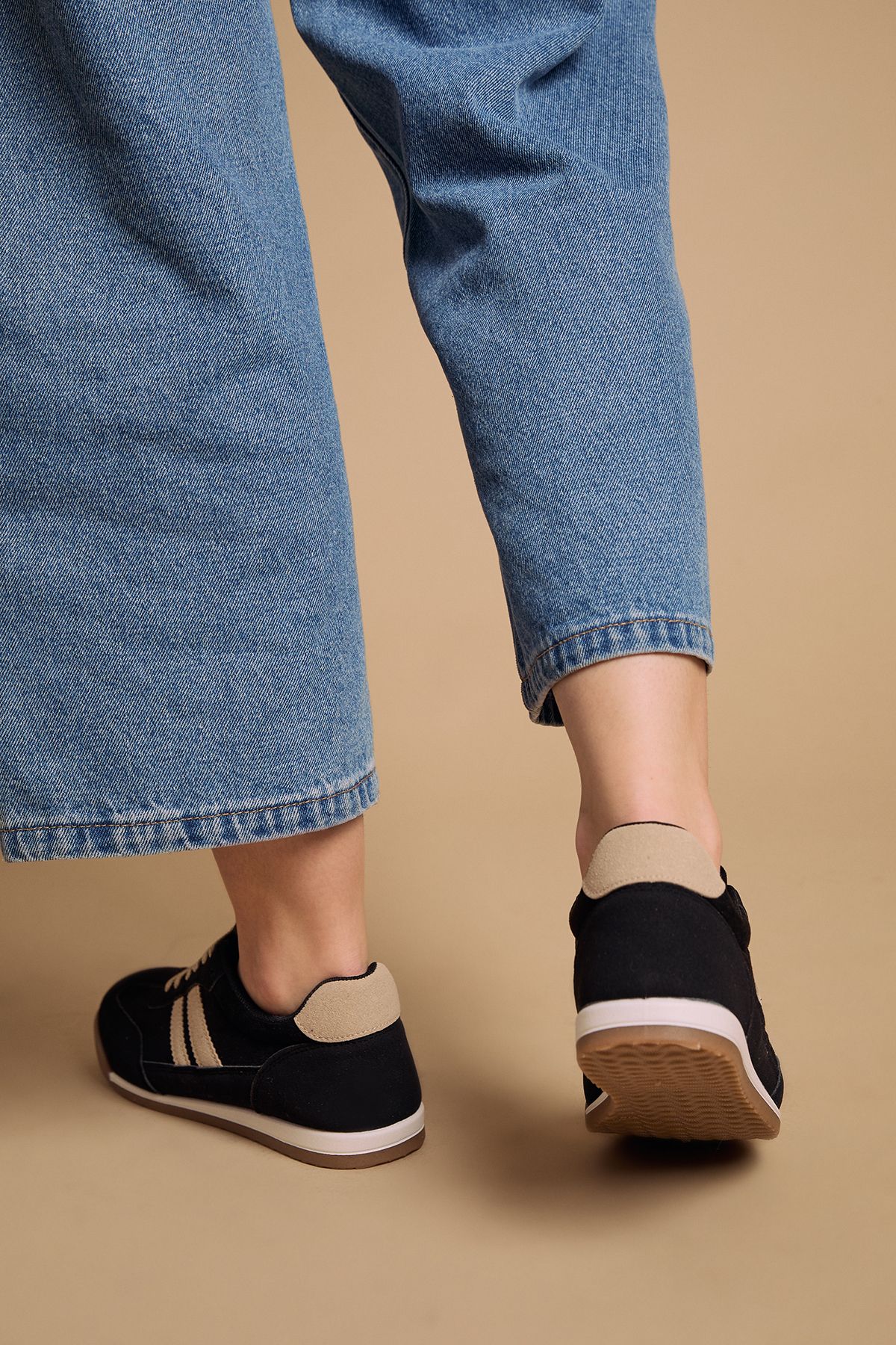 Oasis Penny Faux Suede Lace Up Trainers Black image 3