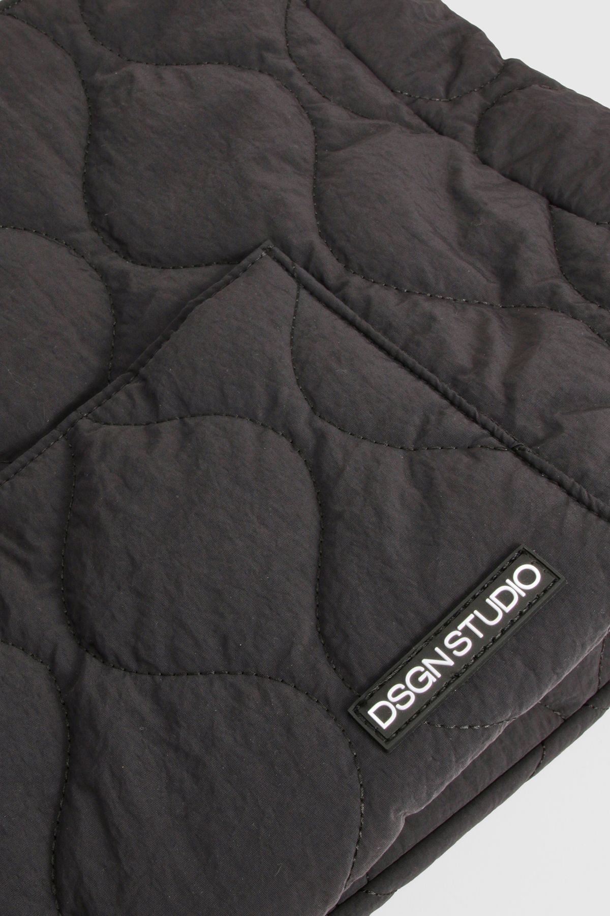 DSGN Studio DSGN Studio Quilted Large Tote Bag Black image 4