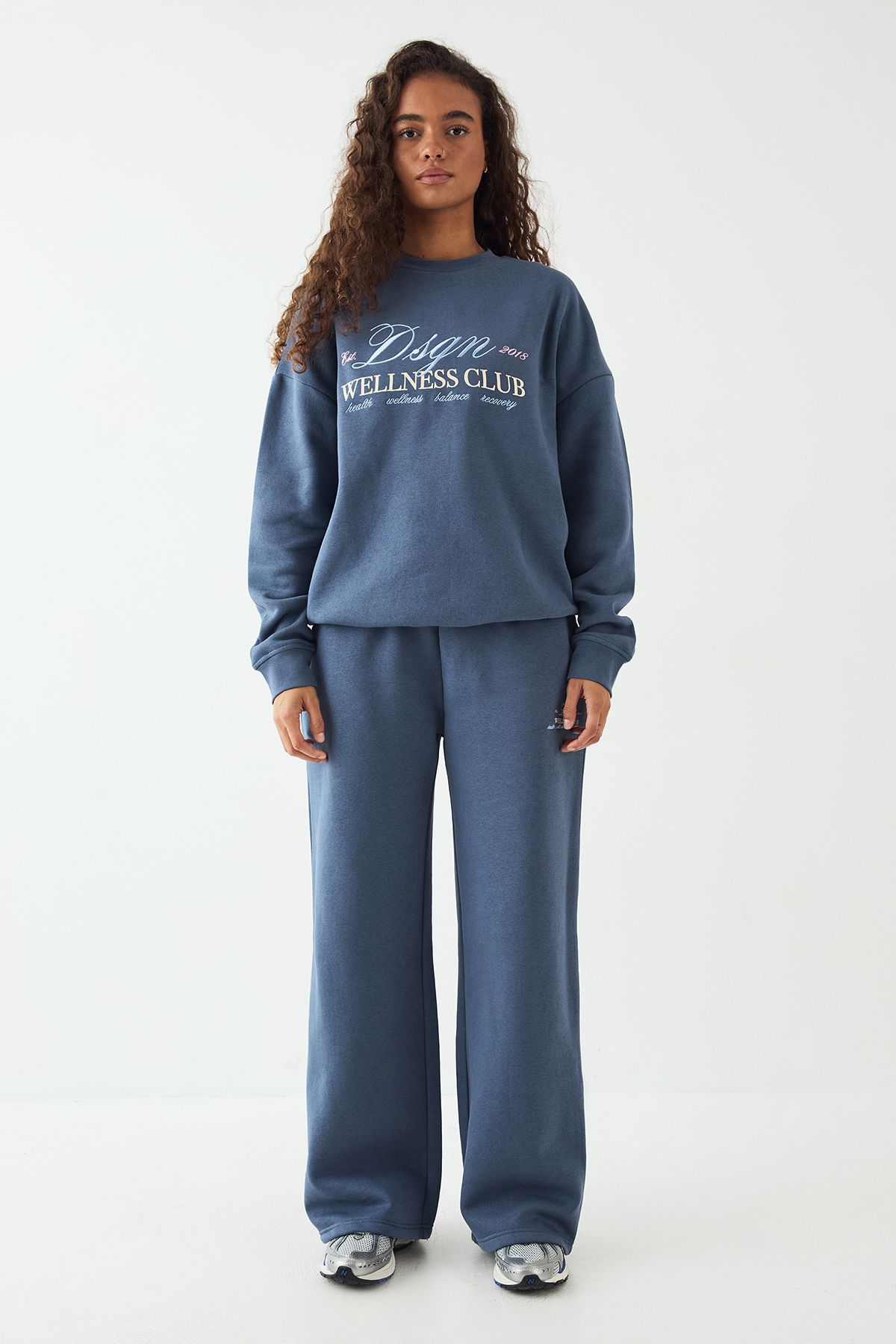 DSGN Studio DSGN Studio Wellness Club Oversized Sweatshirt Tracksuit Navy image 5