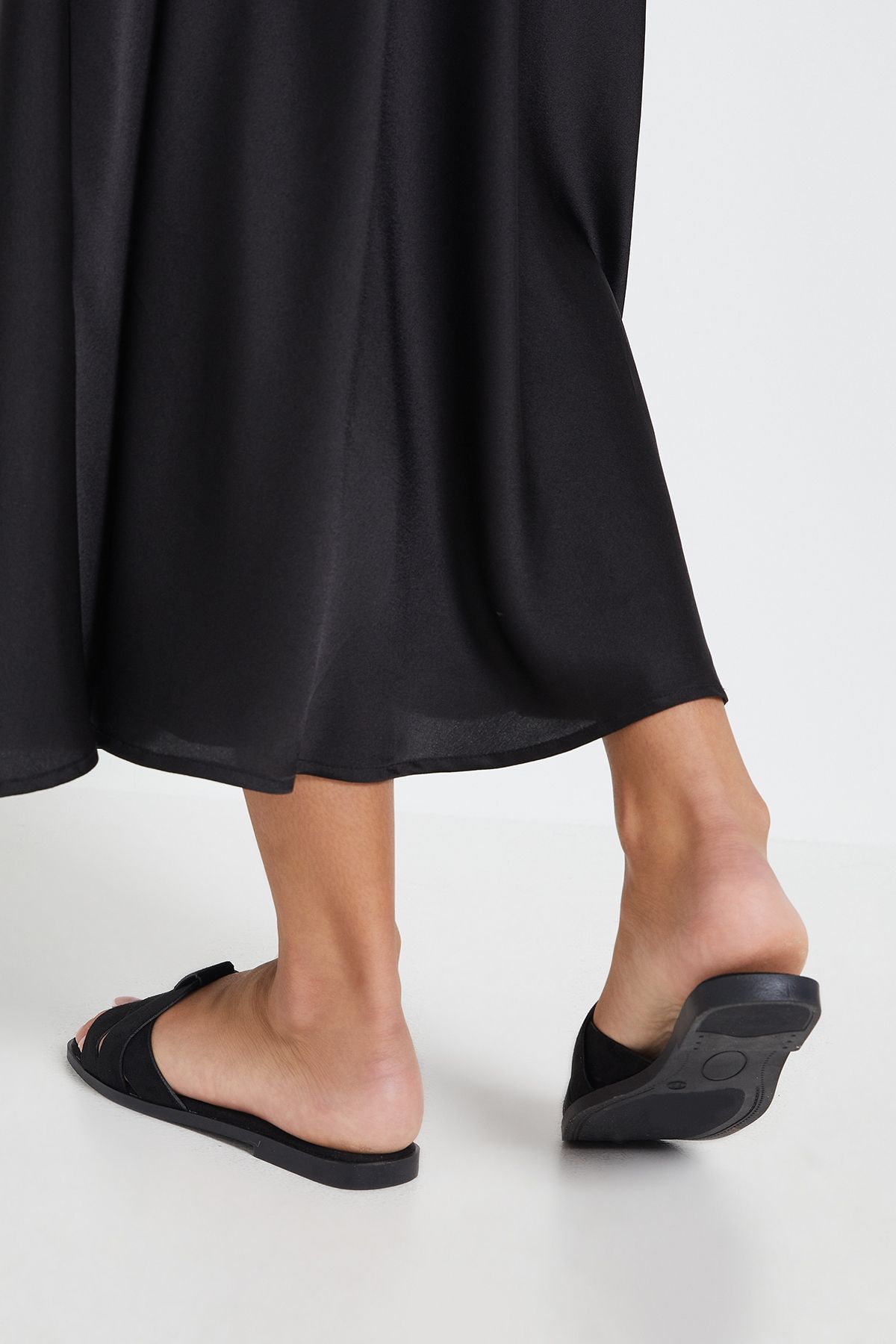 Dorothy Perkins Flossy Faux Suede Interwoven Flat Sliders Natural Black image 3